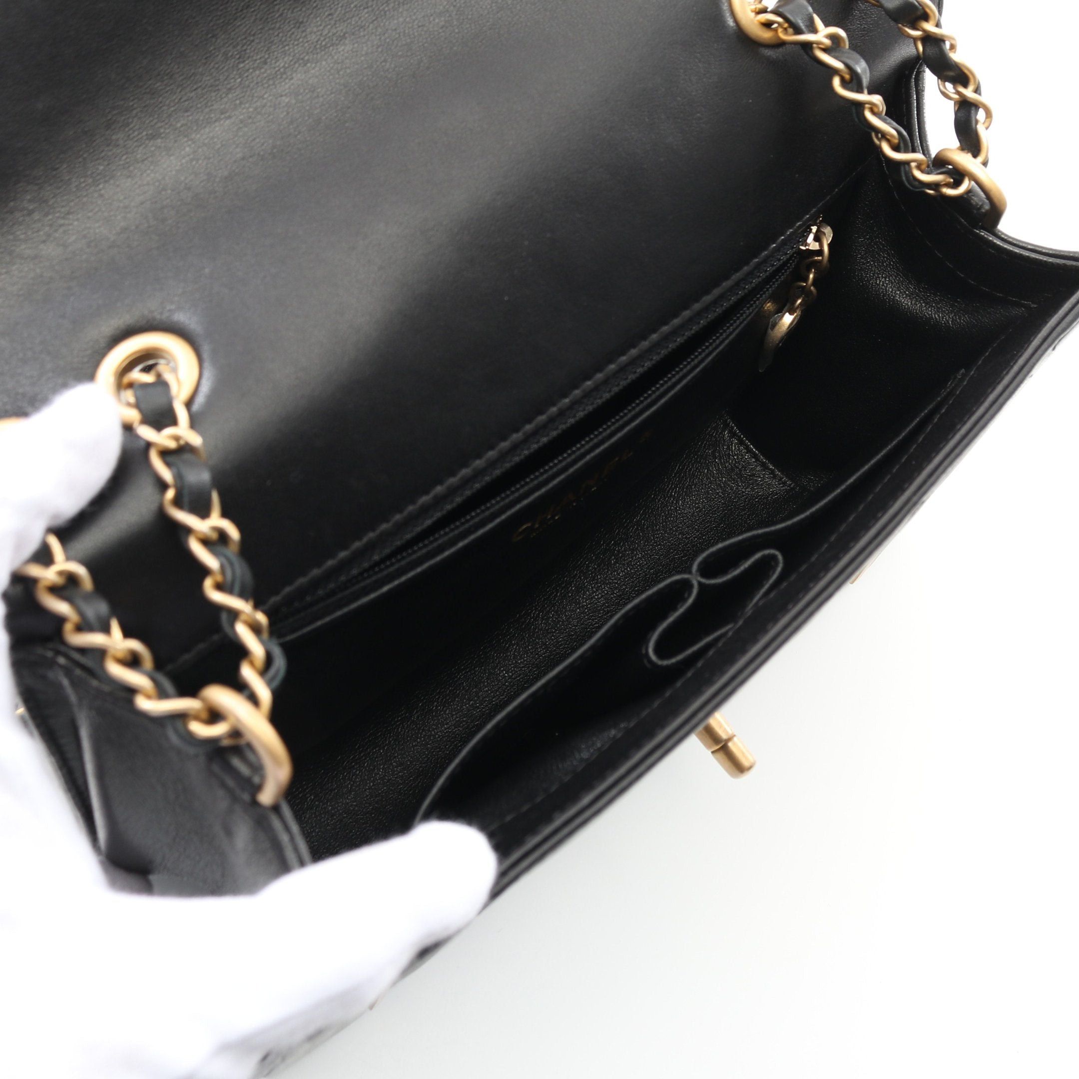 Chanel Chanel Chevron V-Stitch Chain Shoulder Bag Lambskin Black Gold Hardware Size ONE SIZE - 3 Thumbnail