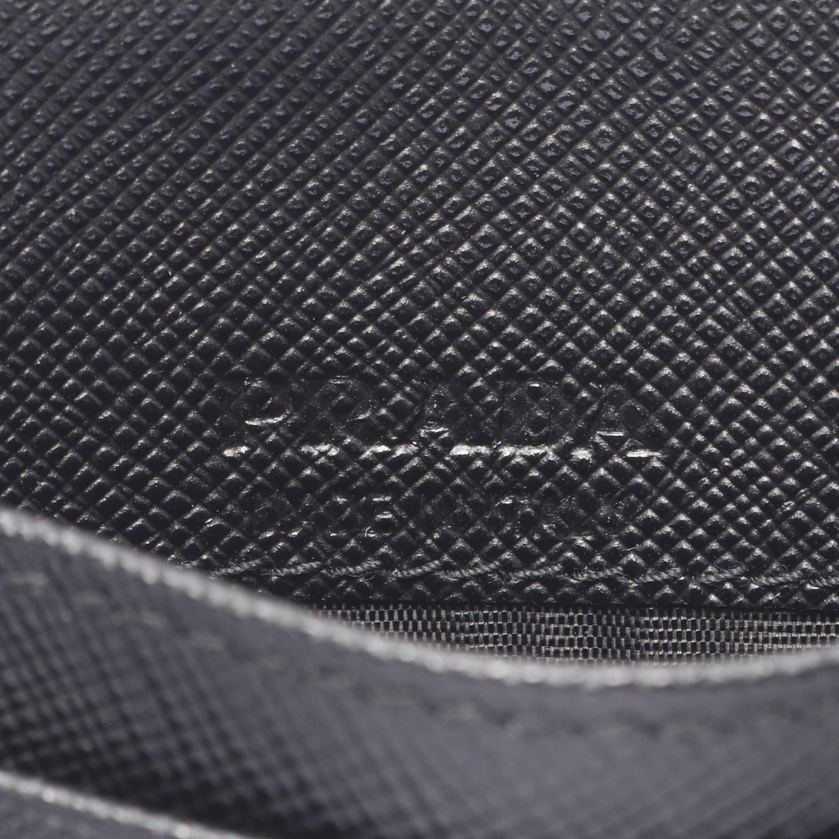 Prada Prada Saffiano Triang Coin Purse Leather Black Size ONE SIZE - 4 Thumbnail