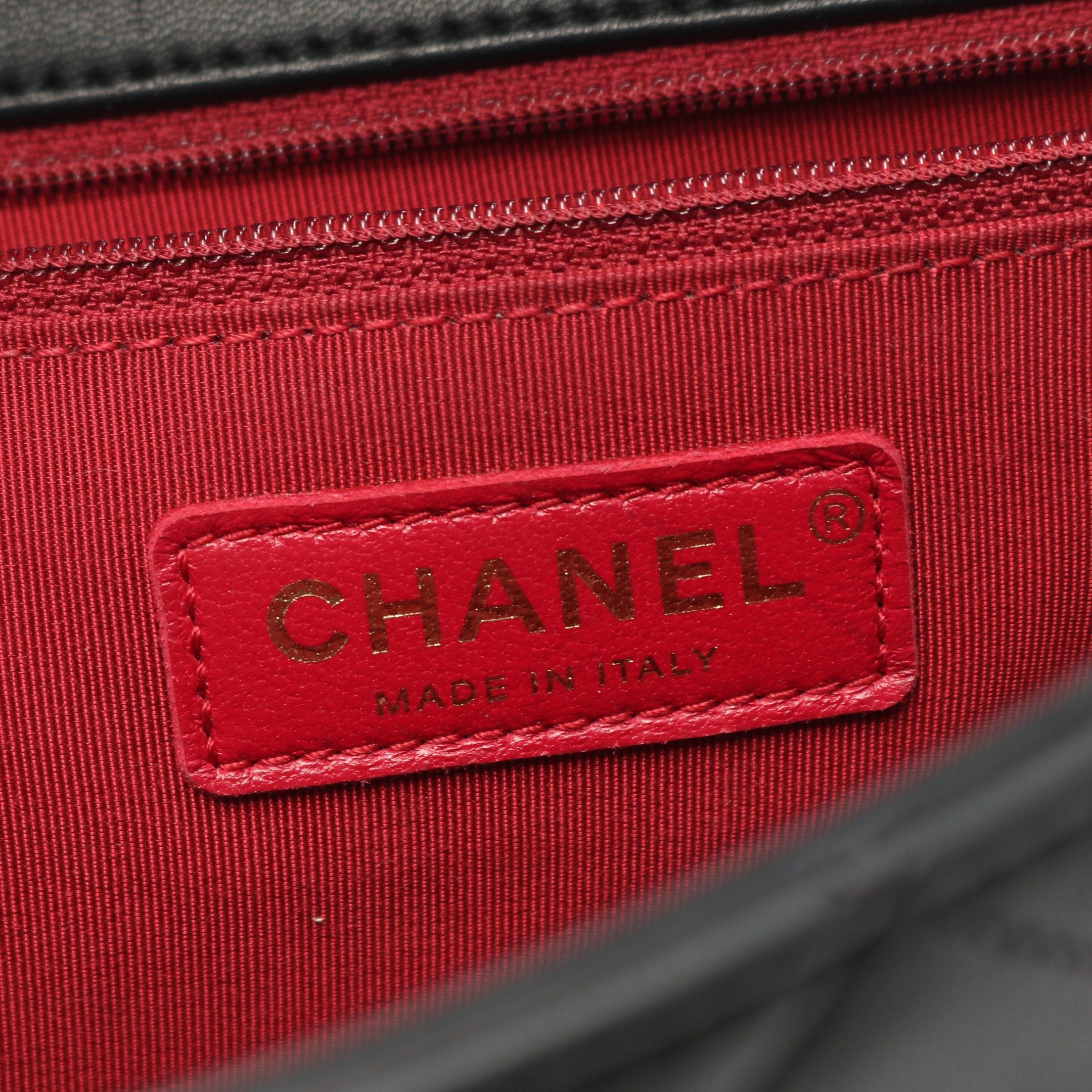Chanel Chanel Matelasse Chain Shoulder Bag Lambskin Black Gold Hardware Size ONE SIZE - 4 Thumbnail