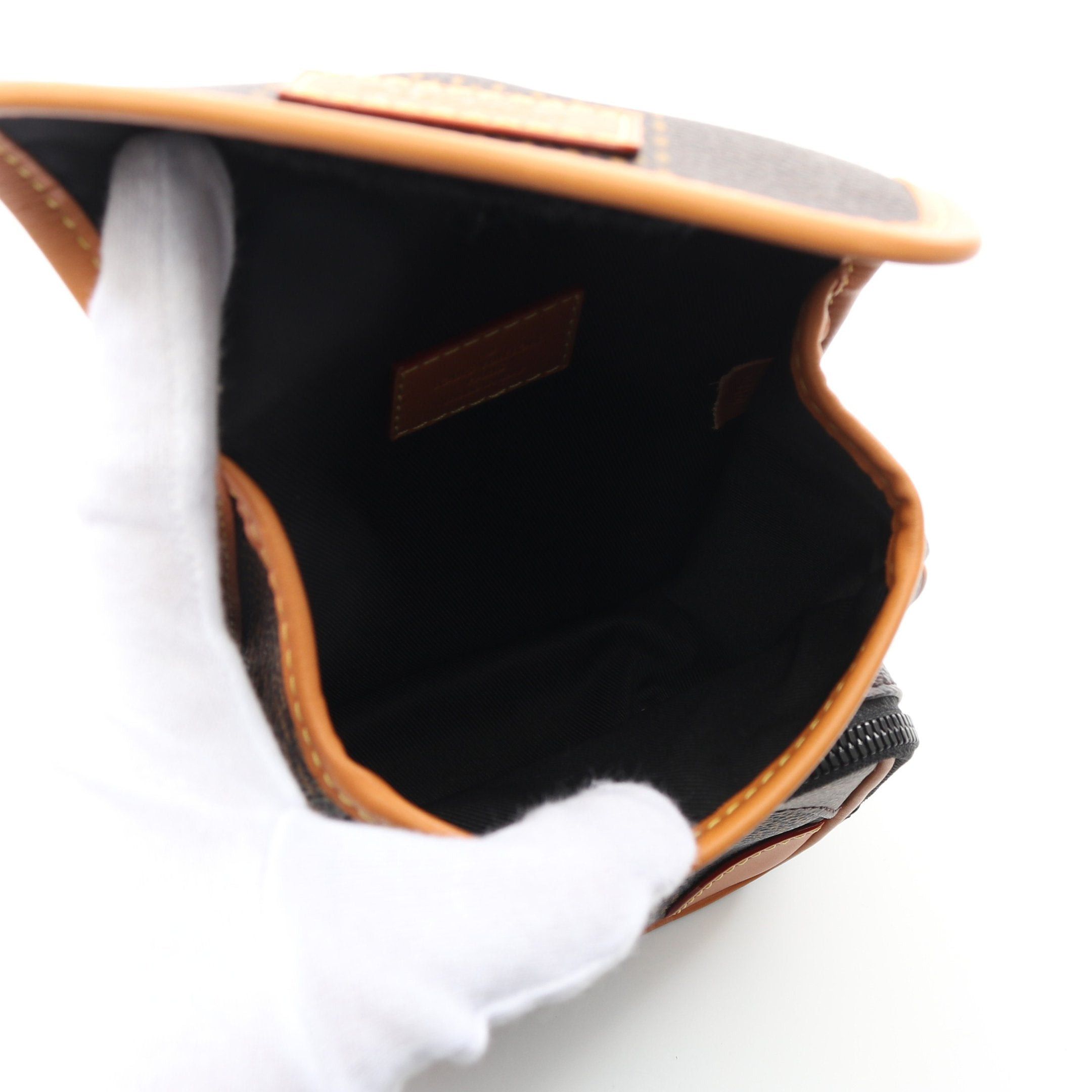Louis Vuitton Louis Vuitton Louis Vuitton * Nigo Amazon Messenger Damier Ebene Giant Monogram Shoulder Bag Leather Brown Black Size ONE SIZE - 3 Thumbnail