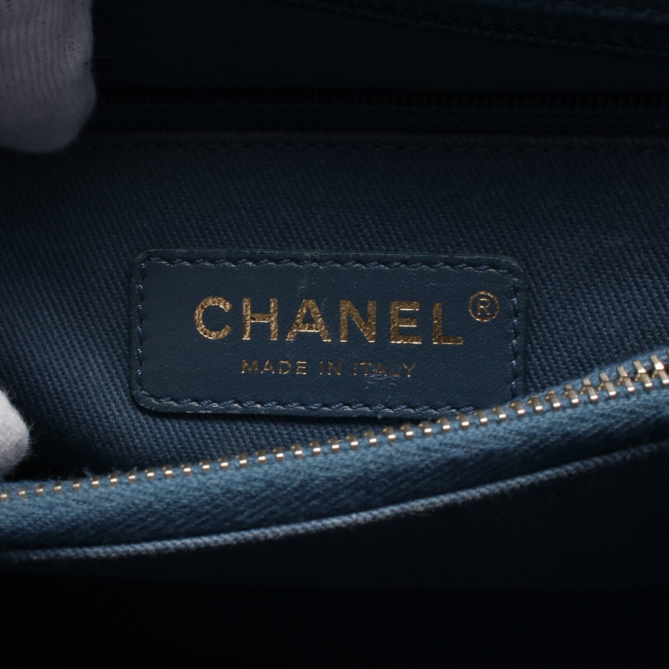 Chanel Chanel Coco Handle 29 Top Flap Bag Matelasse Handbag Caviar Skin Blue Gold Hardware Size ONE SIZE - 4 Thumbnail