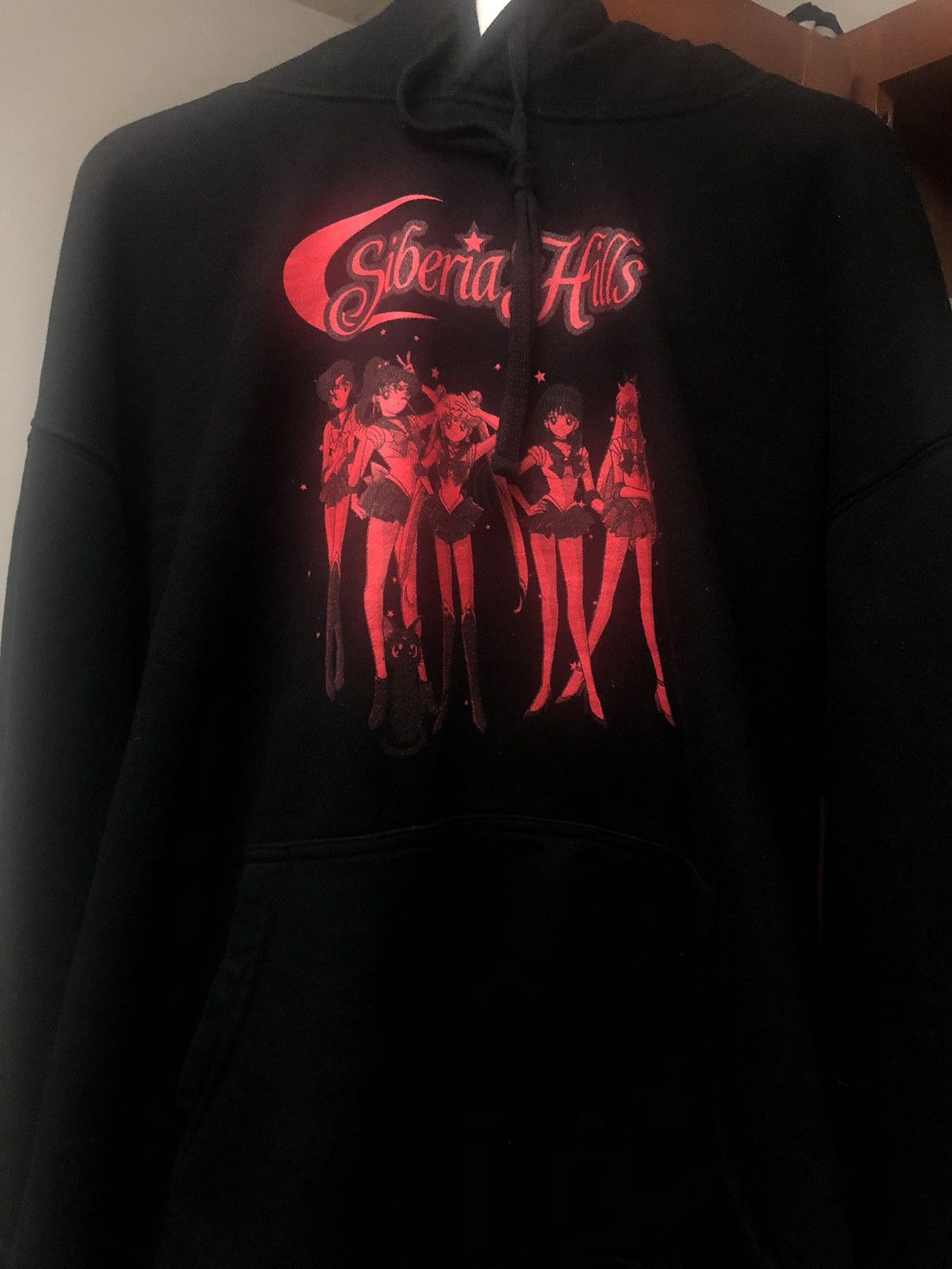 Siberia Hills (FINAL DROP) Siberia Hills Sailor Moon Hoodie Size US L / EU 52-54 / 3 - 1 Thumbnail