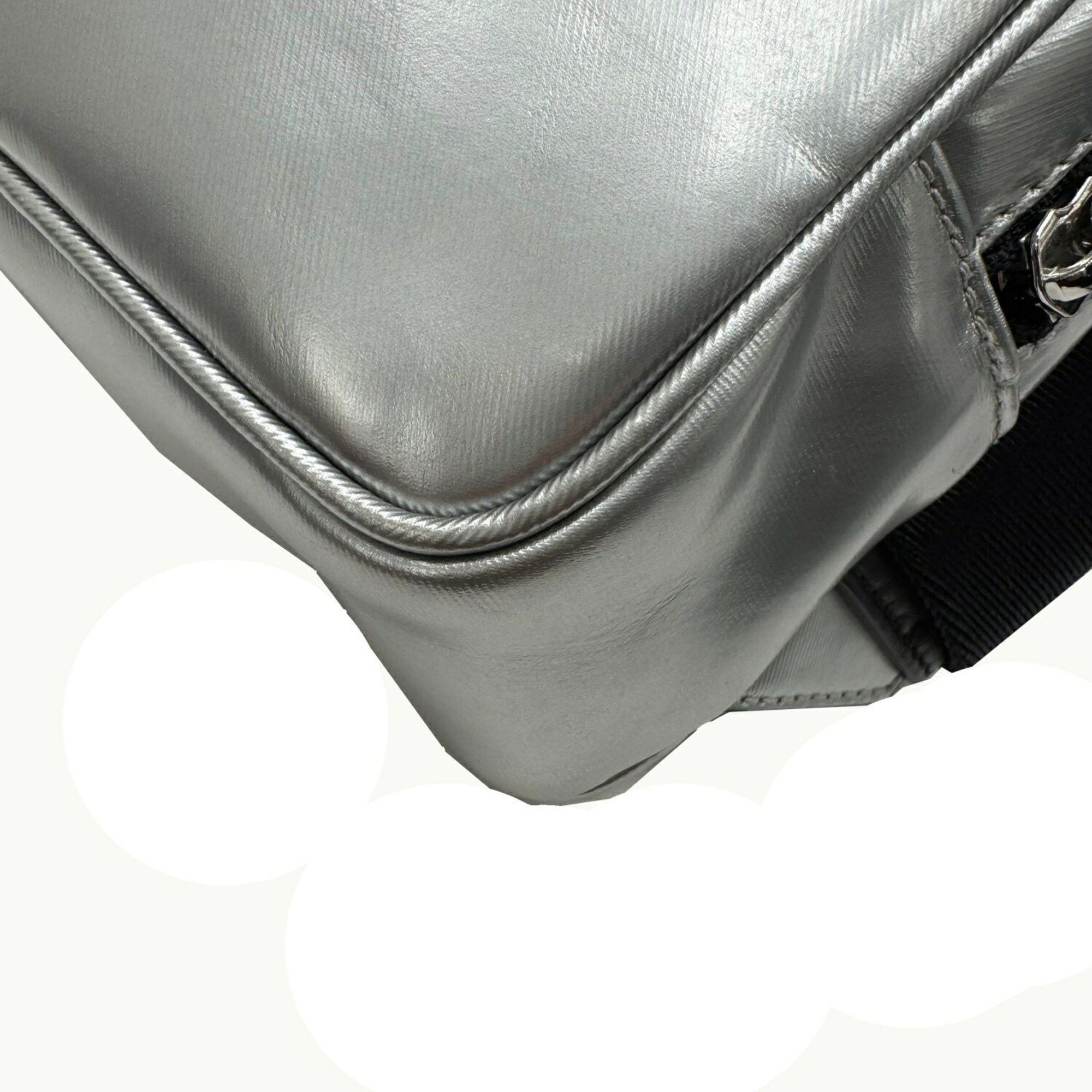 Burberry Burberry Body Bag Waist Shoulder Metallic Silver Leather Men Women Size ONE SIZE - 5 Thumbnail