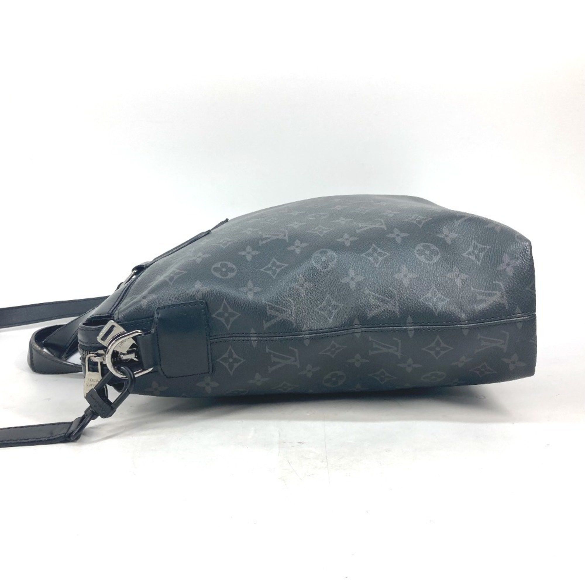 Louis Vuitton Louis Vuitton Explorer tote Size ONE SIZE - 3 Thumbnail