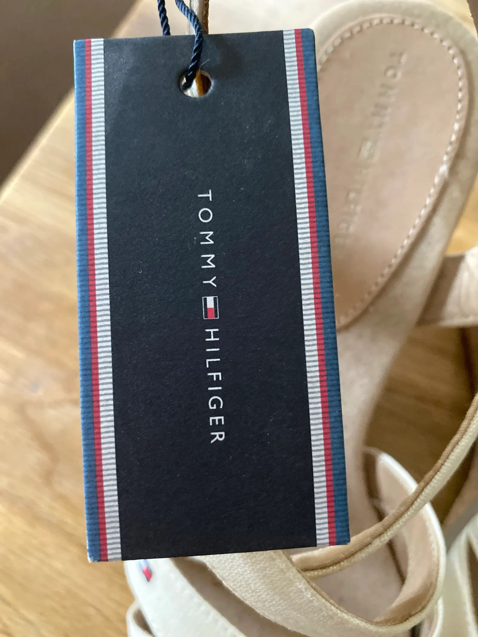 Tommy Hilfiger Tommy Hilfiger Sandals Size US 10 / IT 40 - 2 Thumbnail