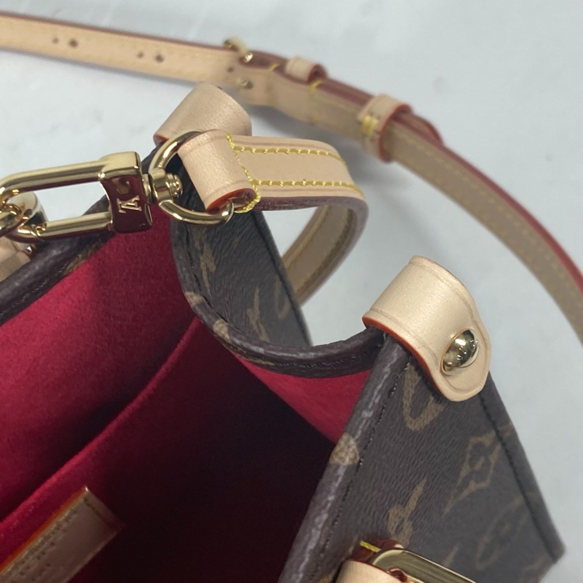 Louis Vuitton Louis Vuitton Onthego handbag Size ONE SIZE - 15 Thumbnail