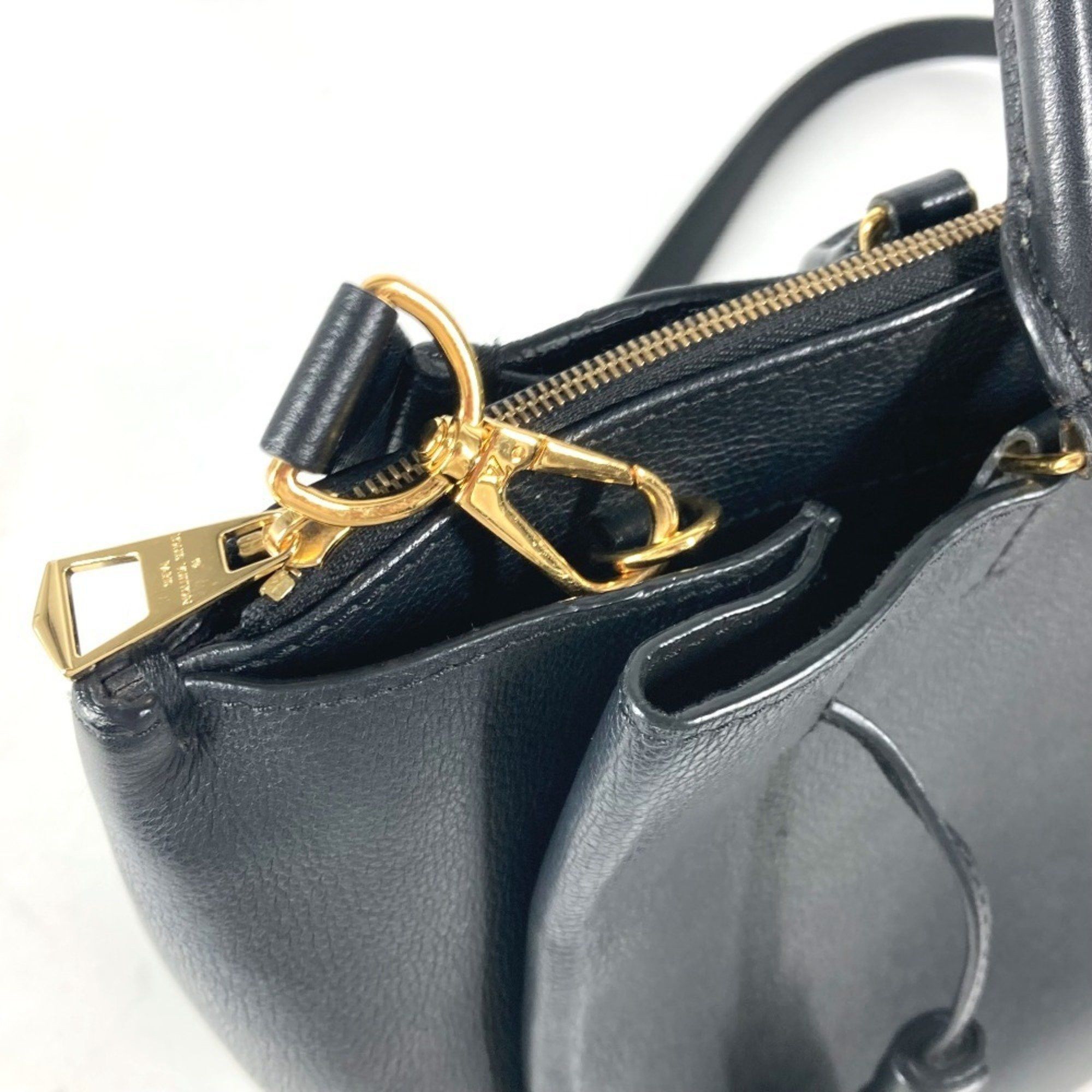 Louis Vuitton Louis Vuitton Lockmeto handbag Size ONE SIZE - 12 Thumbnail