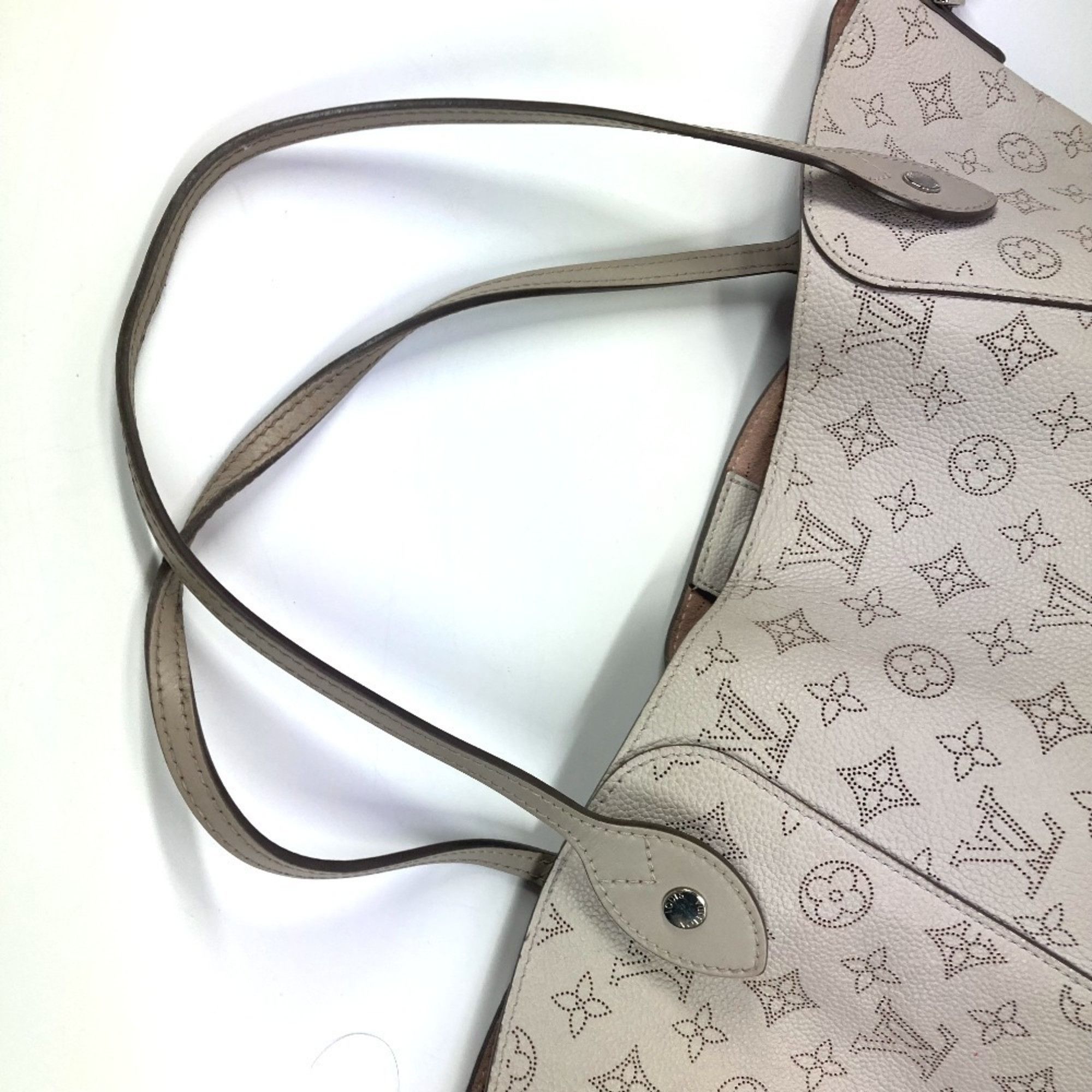 Louis Vuitton Louis Vuitton Mahina shoulder Size ONE SIZE - 5 Thumbnail