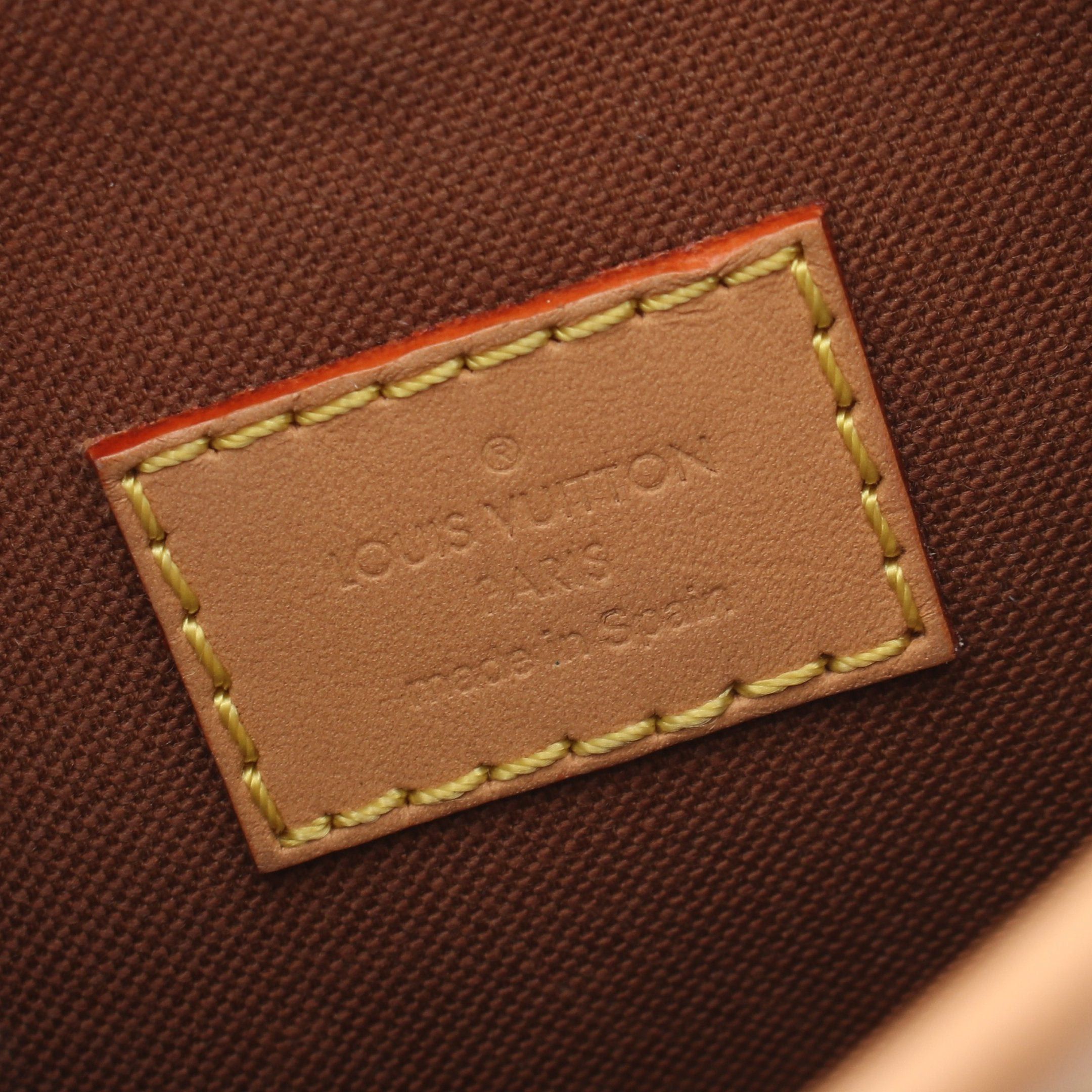 Louis Vuitton Louis Vuitton Fold Me Pouch Monogram Shoulder Bag Leather Brown Size ONE SIZE - 4 Thumbnail