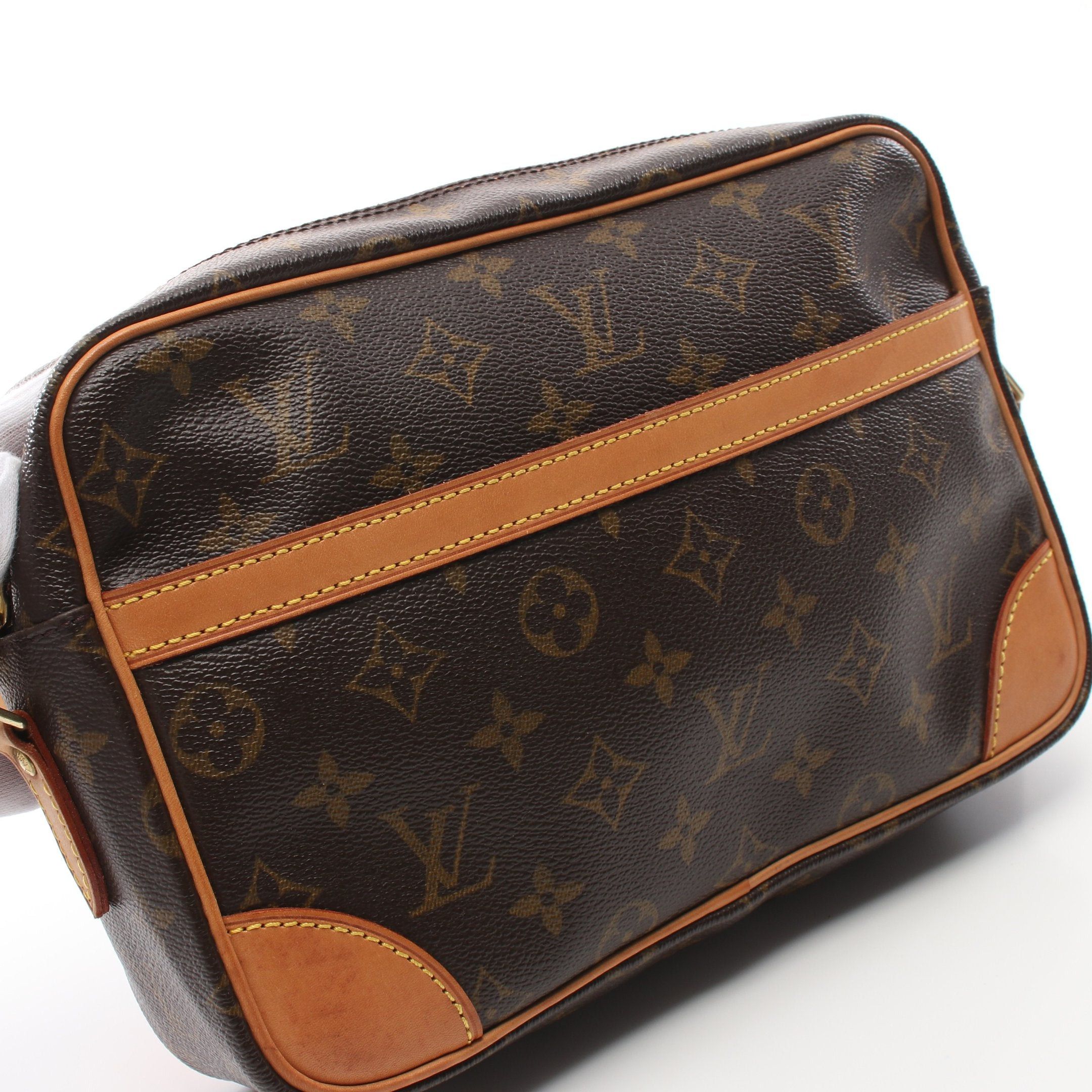 Louis Vuitton Louis Vuitton Trocadero 27 Monogram Shoulder Bag Leather Brown Size ONE SIZE - 8 Thumbnail