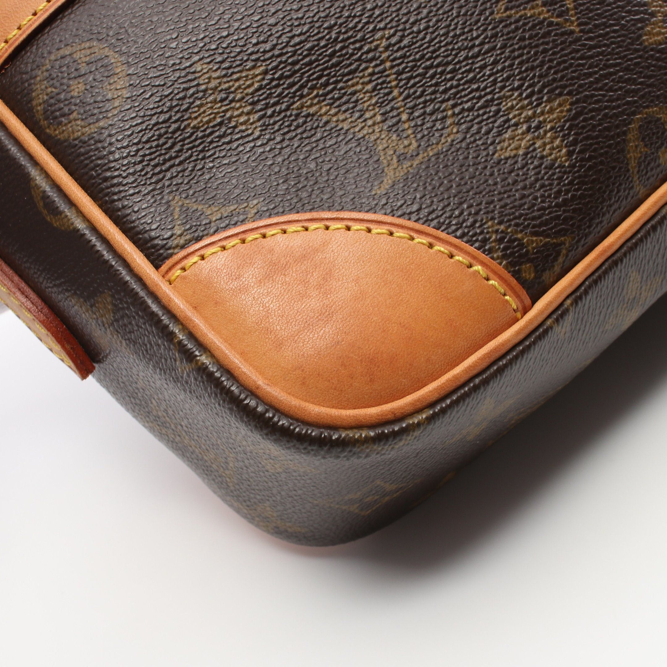 Louis Vuitton Louis Vuitton Trocadero 27 Monogram Shoulder Bag Leather Brown Size ONE SIZE - 7 Thumbnail