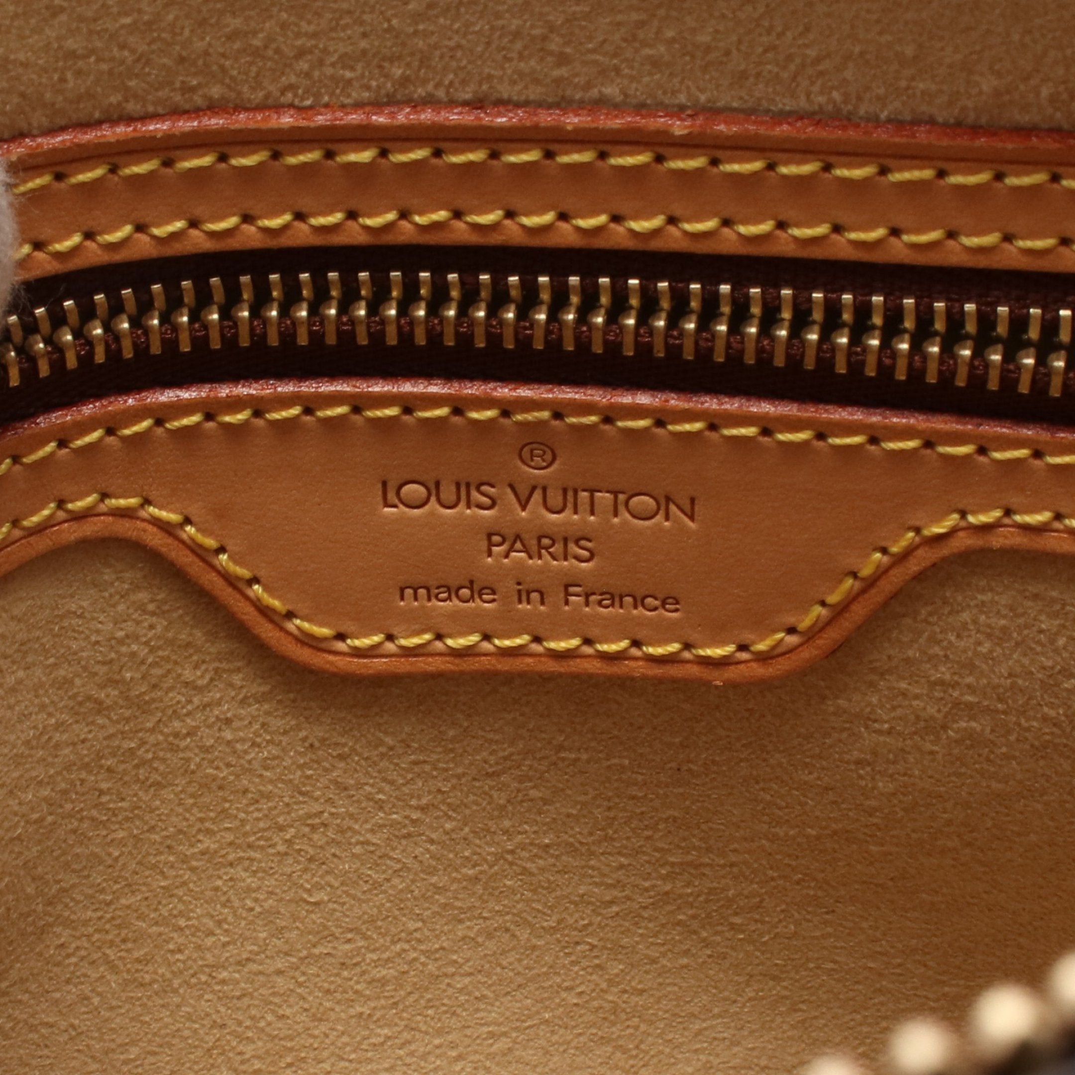 Louis Vuitton Louis Vuitton Looping Mm Monogram Shoulder Bag Leather Brown Size ONE SIZE - 4 Thumbnail