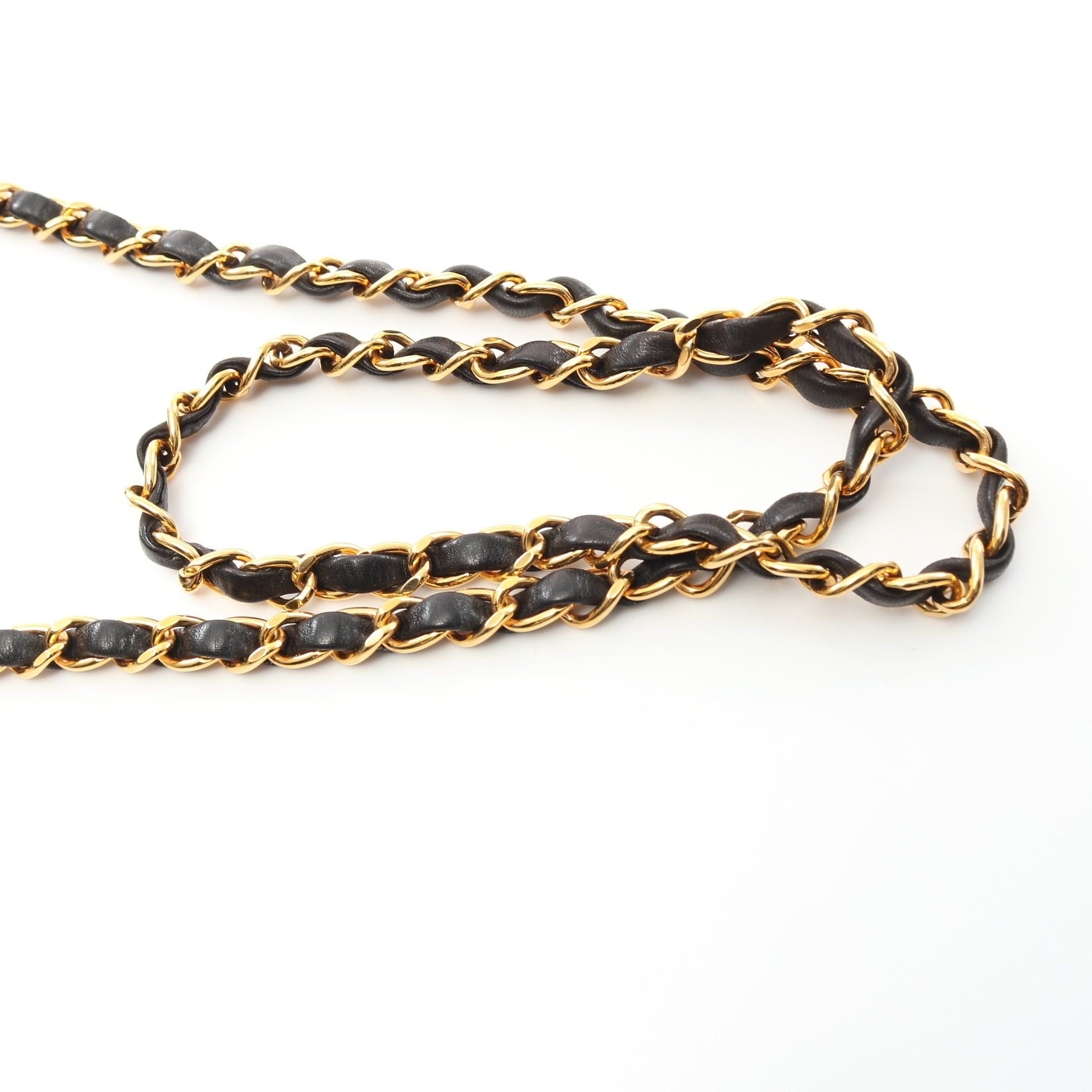 Chanel Chanel Matelasse Diana Flap Chain Shoulder Bag Lambskin Black Gold Hardware Size ONE SIZE - 9 Thumbnail