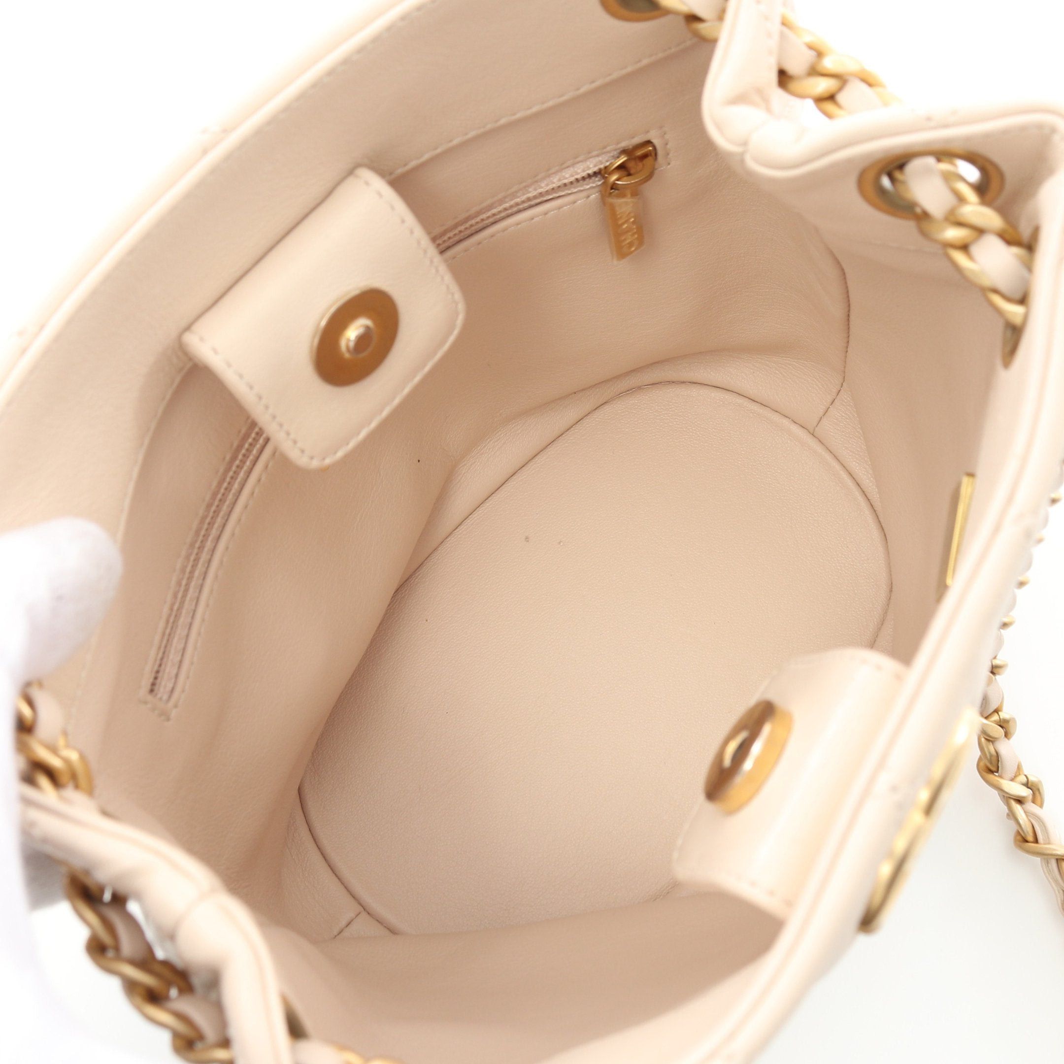 Chanel Chanel Small Bucket Bag Matelasse Chain Shoulder Lambskin Light Beige Gold Hardware Size ONE SIZE - 3 Thumbnail