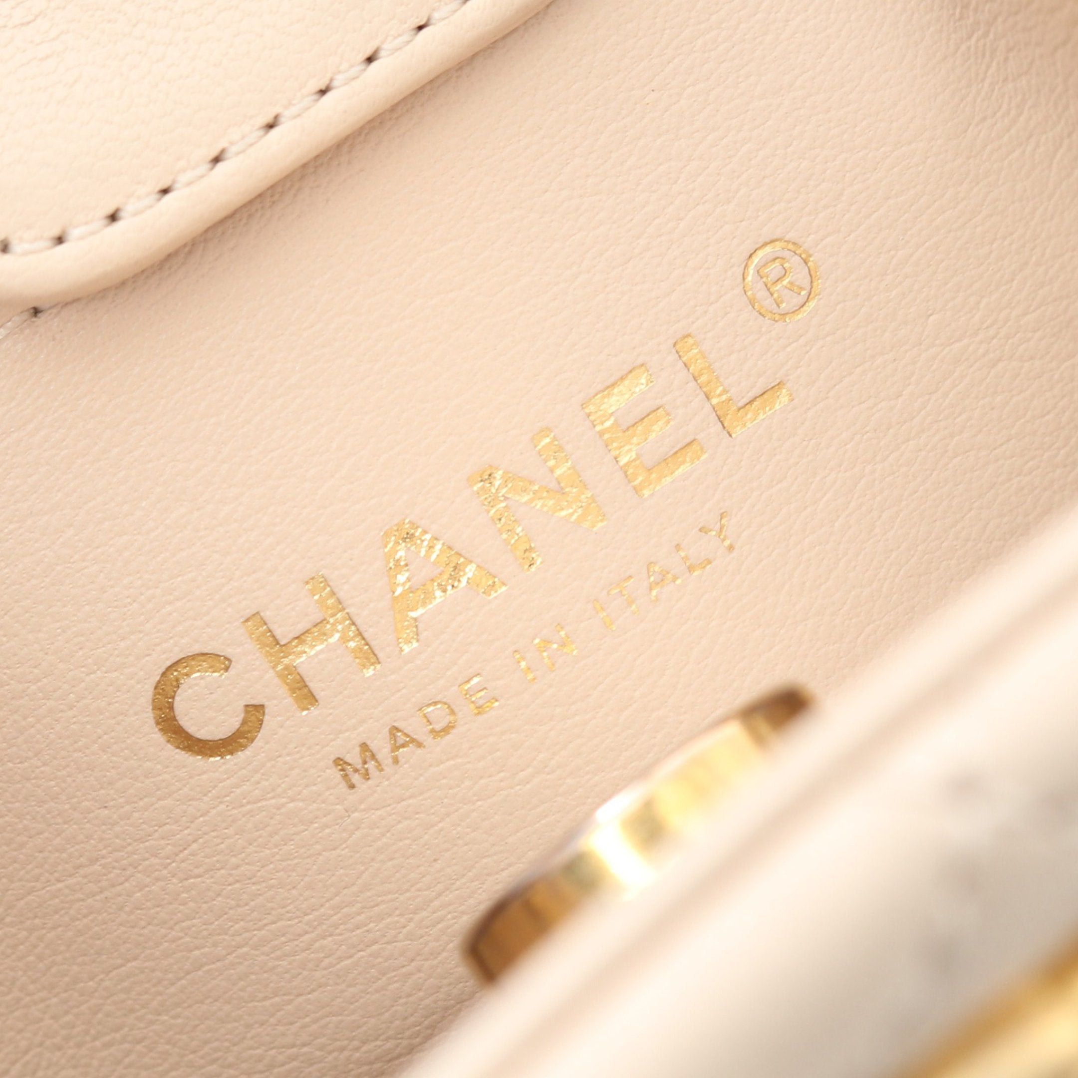 Chanel Chanel Small Bucket Bag Matelasse Chain Shoulder Lambskin Light Beige Gold Hardware Size ONE SIZE - 4 Thumbnail