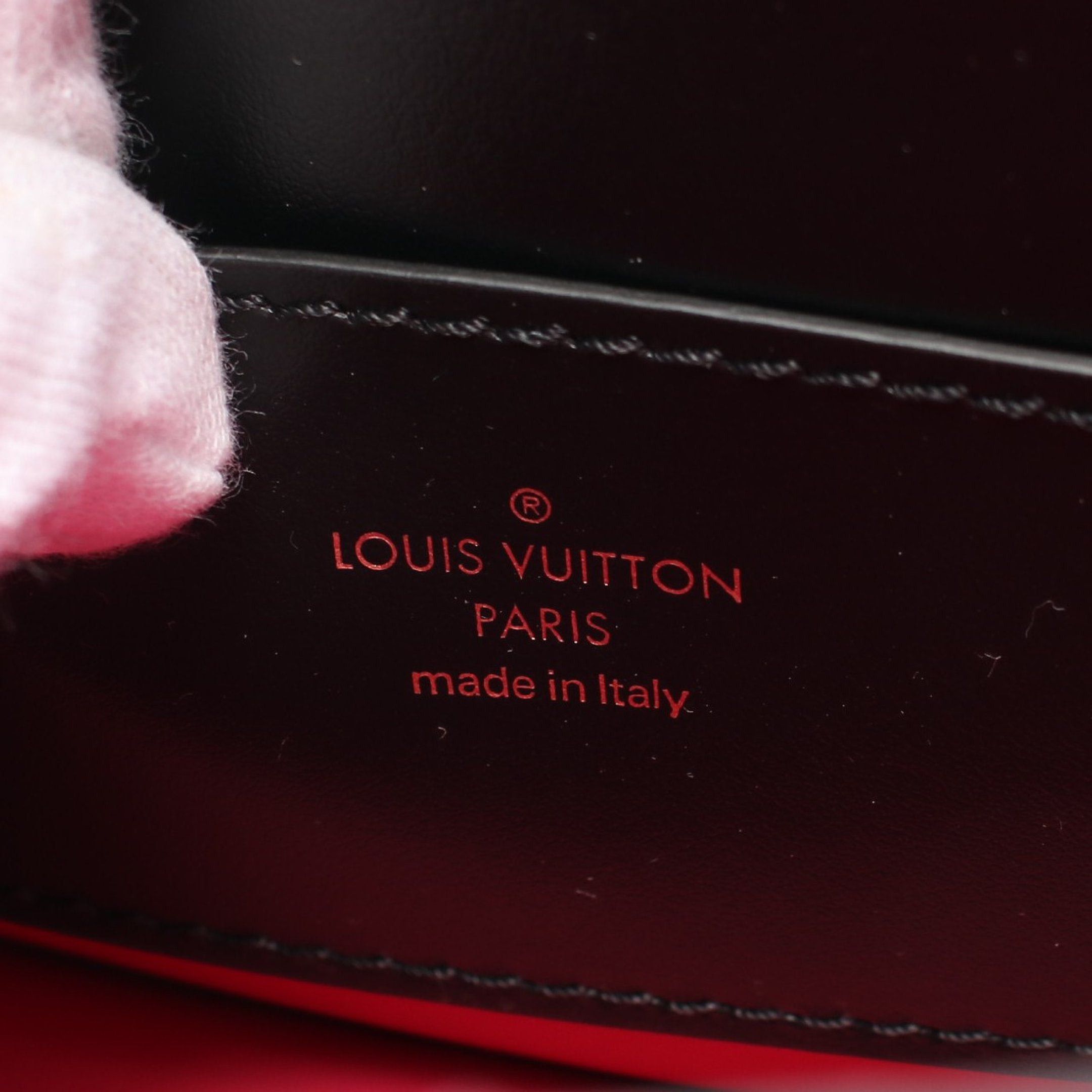 Louis Vuitton Louis Vuitton Lv Pont9 Pont Neuf Noir Shoulder Bag Leather Black Size ONE SIZE - 4 Thumbnail