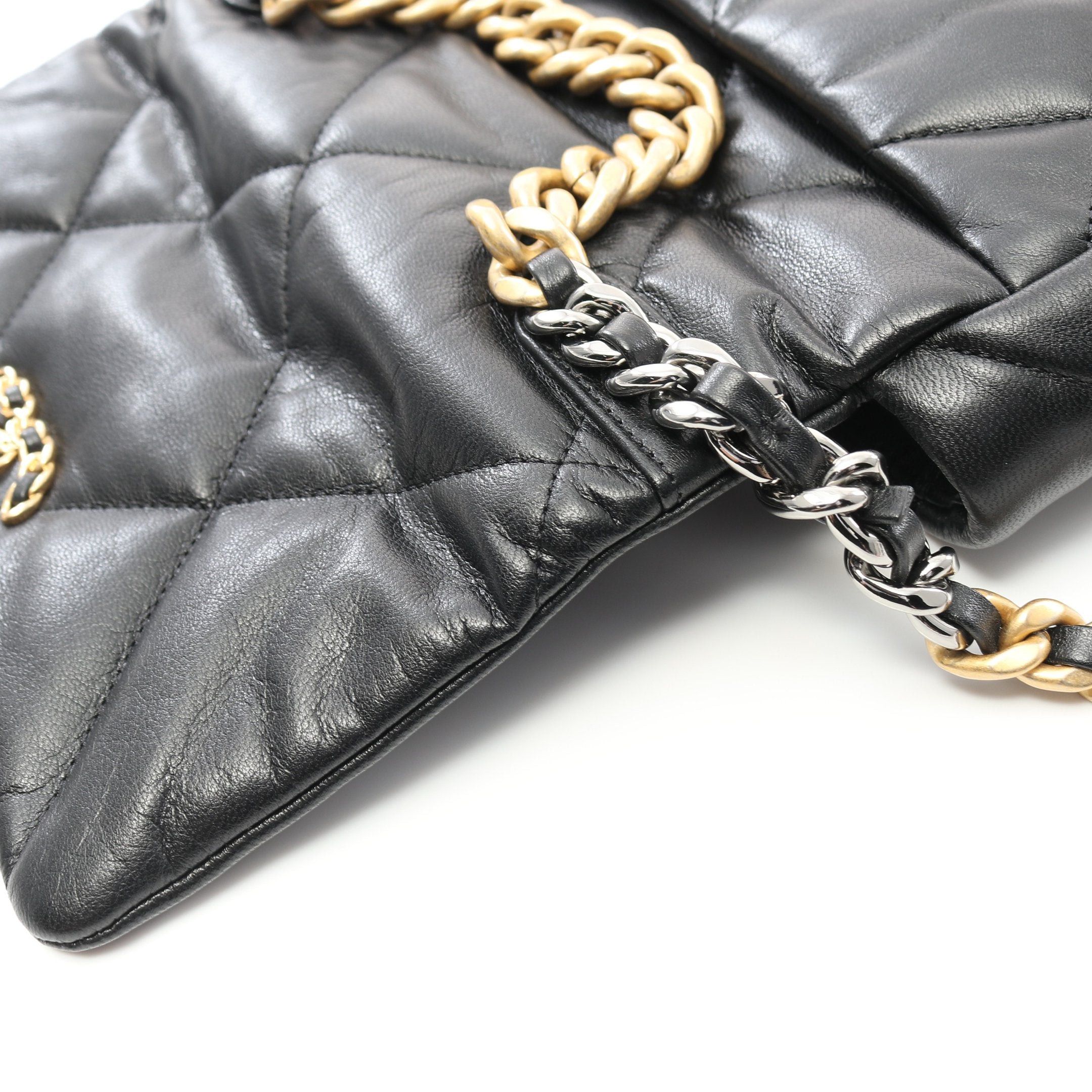 Chanel Chanel 19 Dizeneuf Matelasse Chain Shoulder Bag Lambskin Black Combination Metal Fittings Size ONE SIZE - 8 Thumbnail