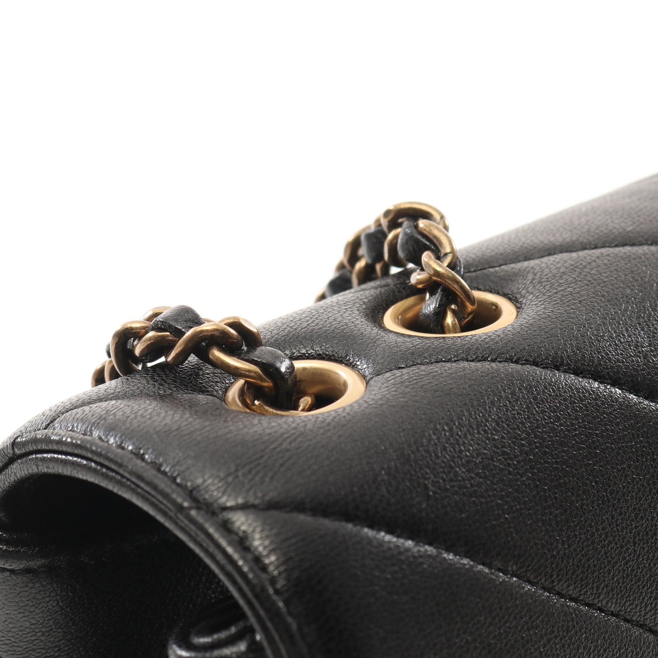 Chanel Chanel Chevron V-Stitch Chain Shoulder Bag Lambskin Black Antique Gold Hardware Size ONE SIZE - 8 Thumbnail
