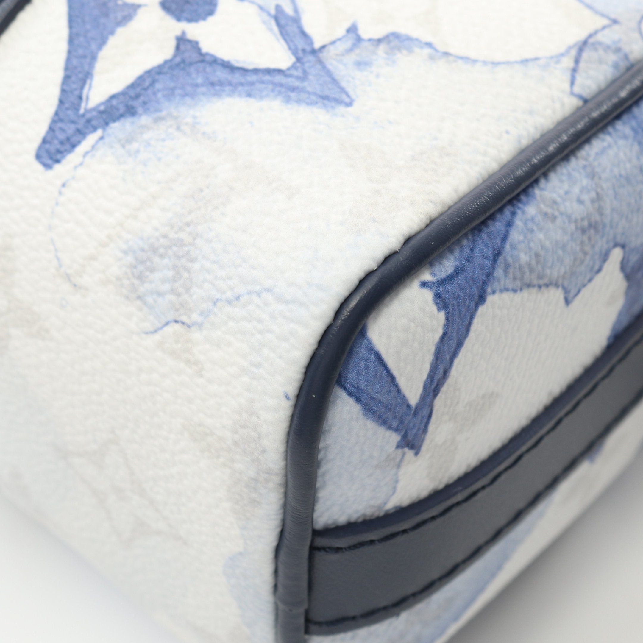 Louis Vuitton Louis Vuitton Keepall Xs Monogram Watercolor Handbag Leather White Navy Multicolor Size ONE SIZE - 7 Thumbnail