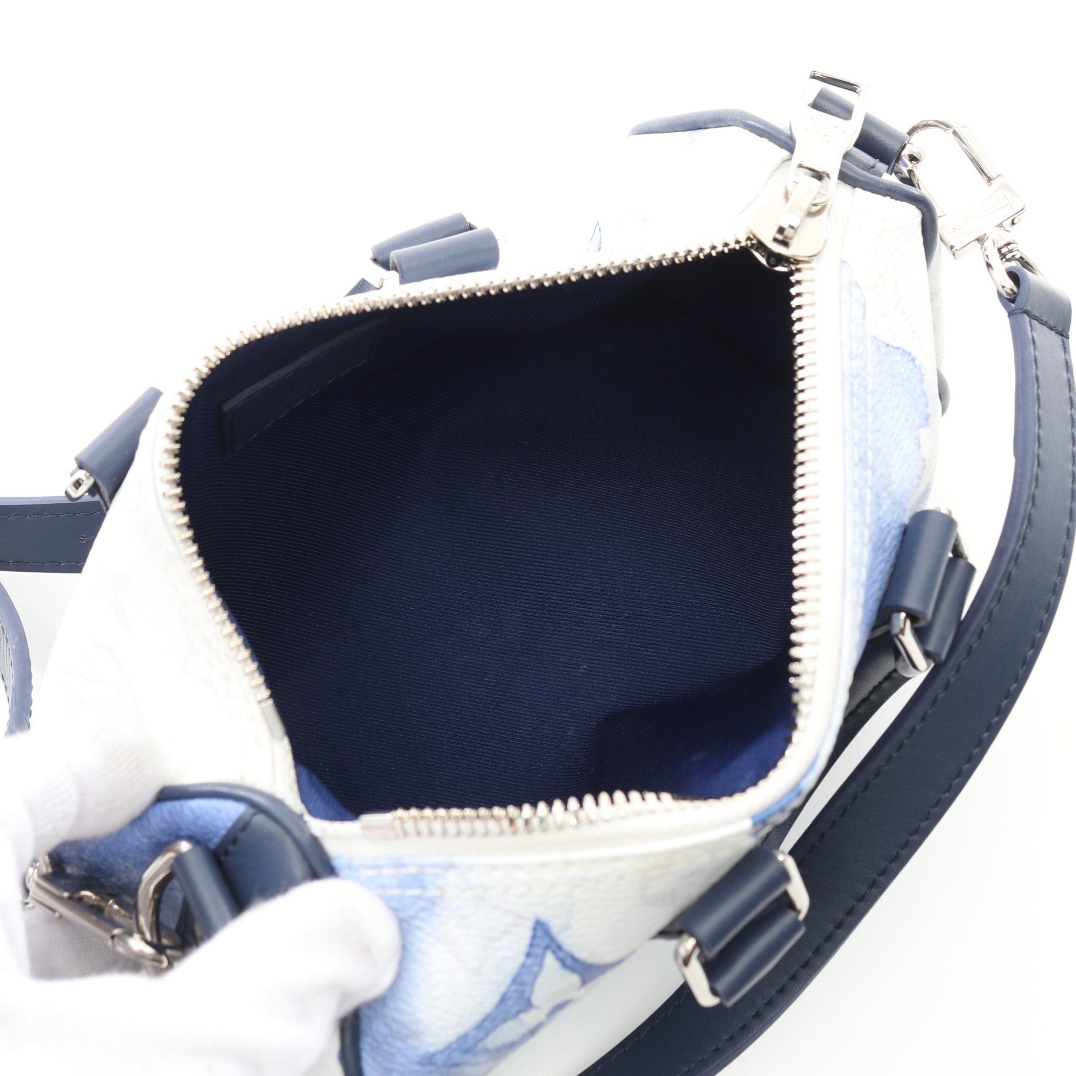 Louis Vuitton Louis Vuitton Keepall Xs Monogram Watercolor Handbag Leather White Navy Multicolor Size ONE SIZE - 3 Thumbnail