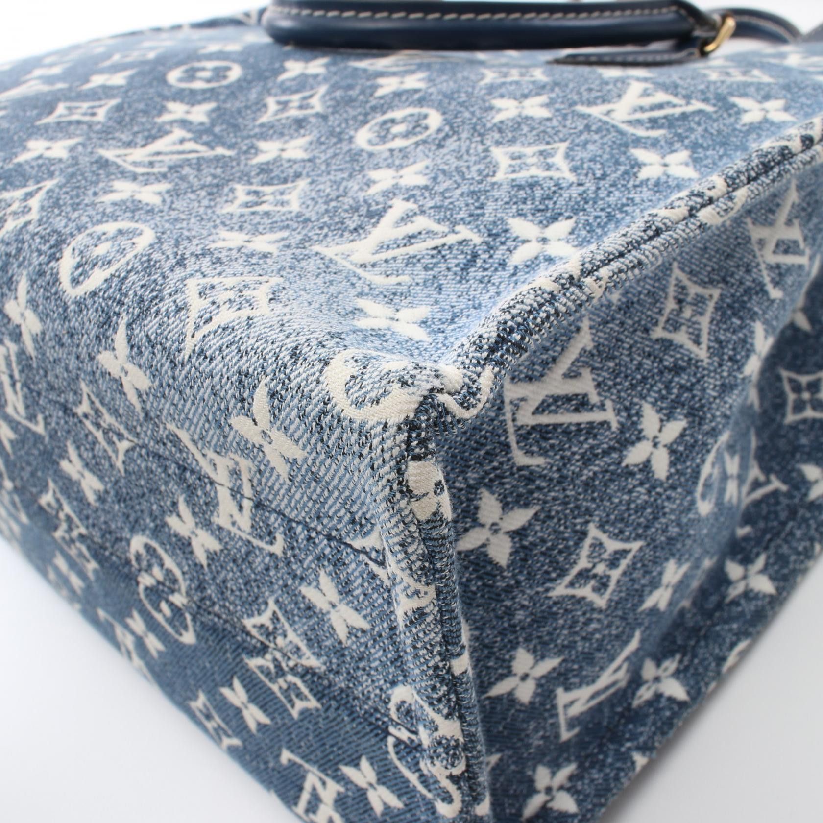 Louis Vuitton Louis Vuitton On-The-Go Mm Monogram Jacquard Denim Shoulder Bag Tote Leather Blue White Navy Size ONE SIZE - 7 Thumbnail