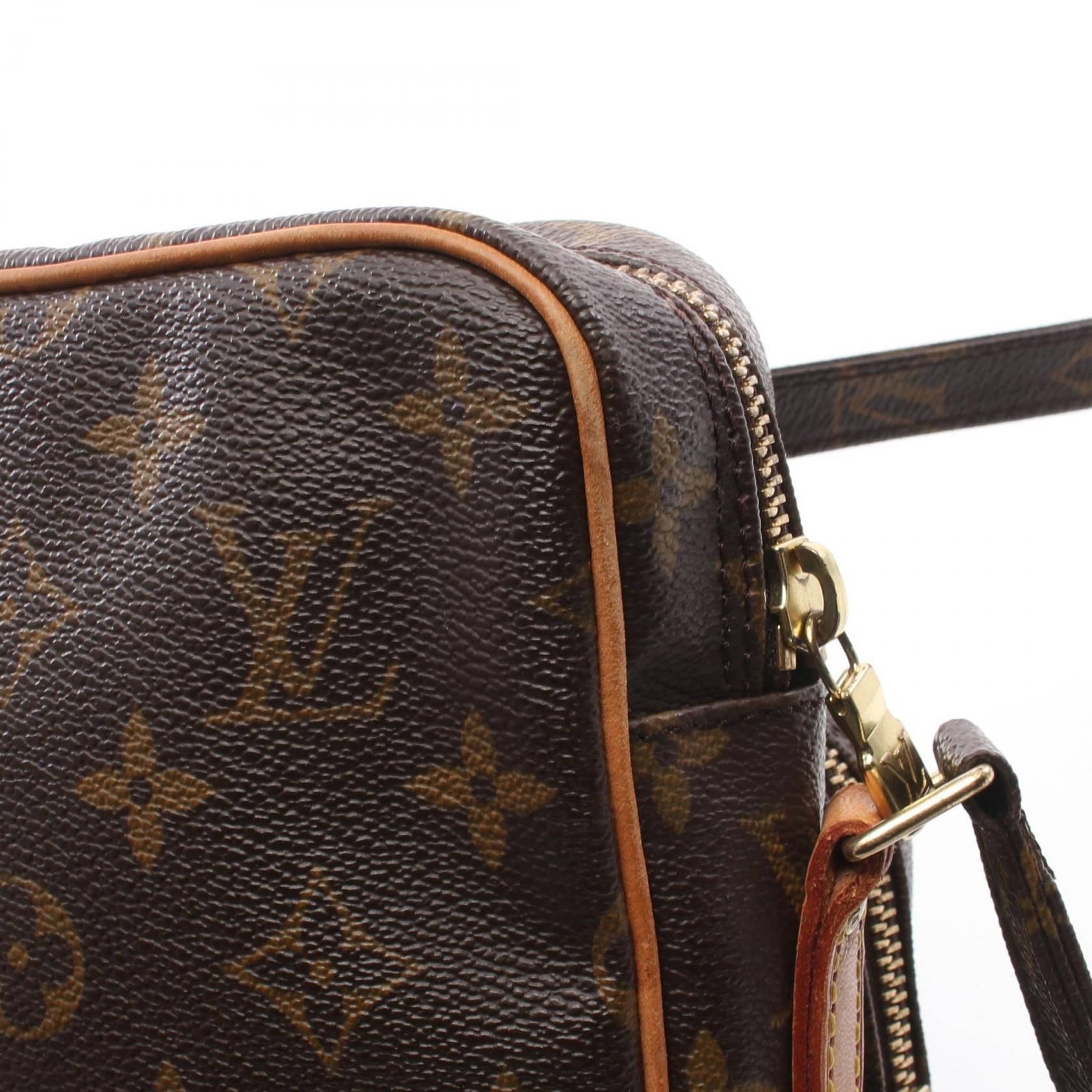 Louis Vuitton Louis Vuitton Amazon Monogram Shoulder Bag Leather Brown Size ONE SIZE - 7 Thumbnail