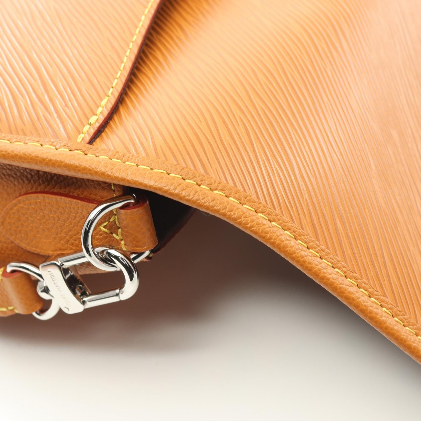 Louis Vuitton Louis Vuitton Busi Nm Epi Goldmiel Shoulder Bag Leather Light Brown Size ONE SIZE - 5 Thumbnail