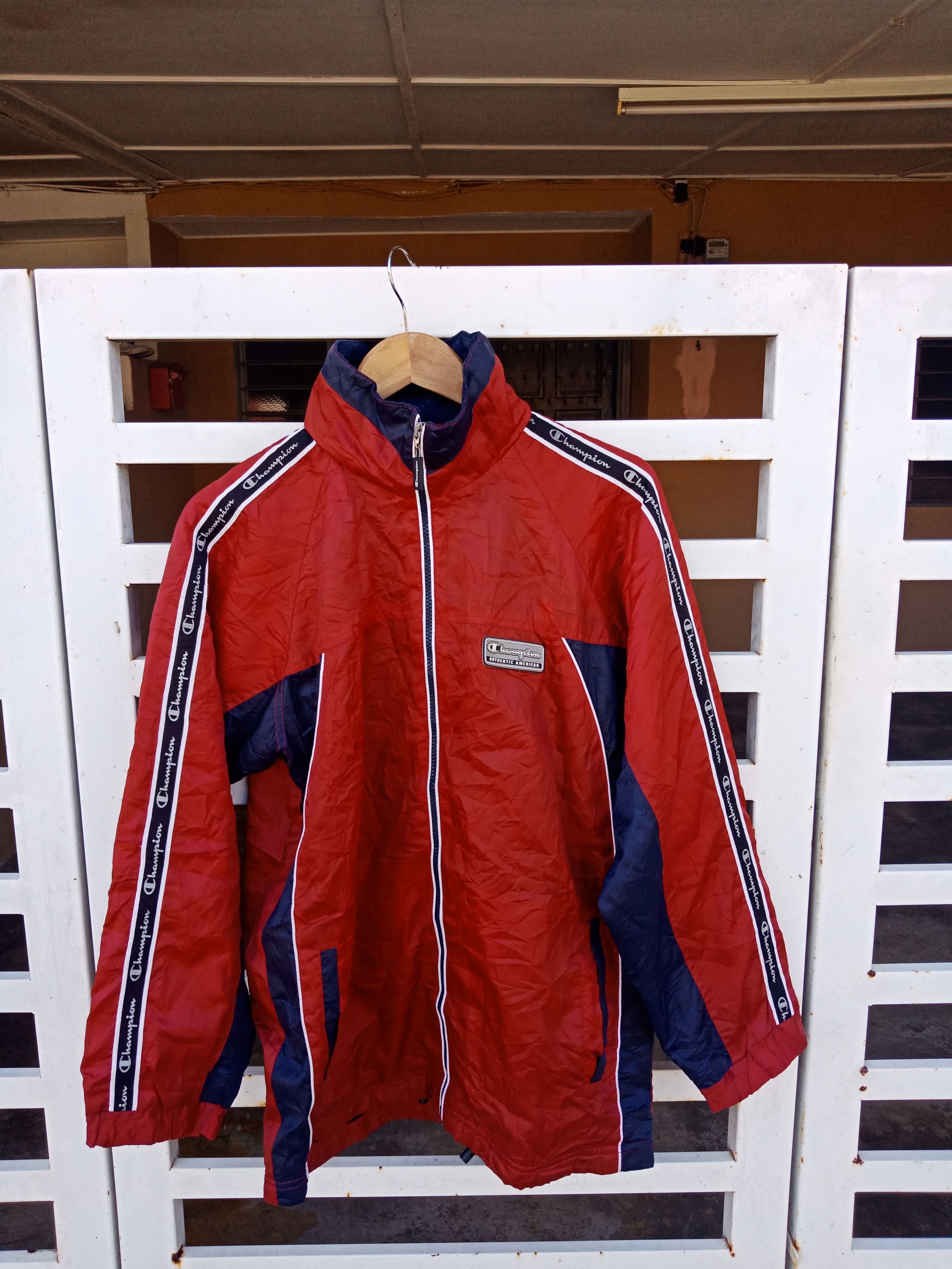 Champion Champion Side Tap Spell Out Big Logo Light Jacket Size US M / EU 48-50 / 2 - 2 Thumbnail