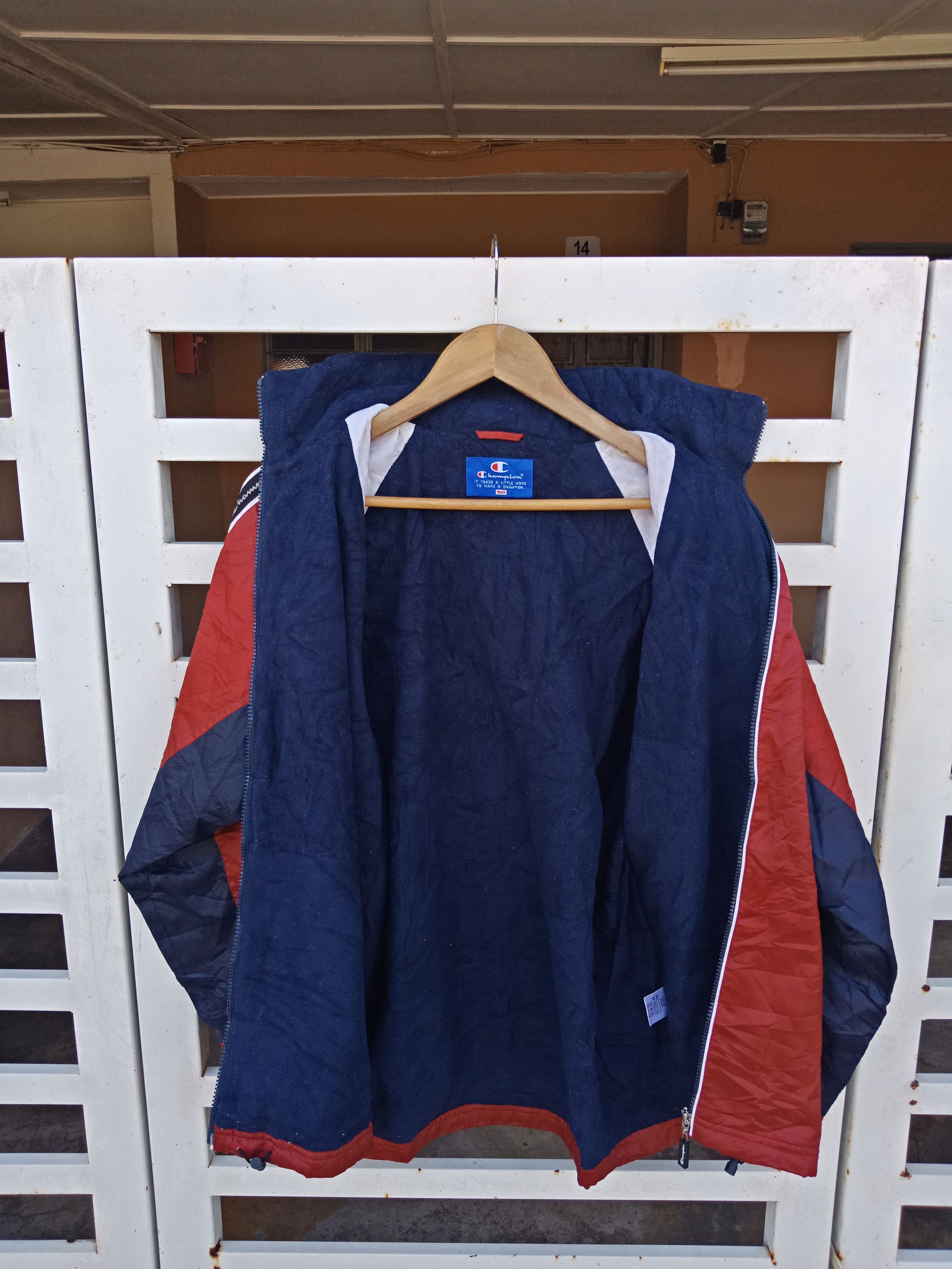 Champion Champion Side Tap Spell Out Big Logo Light Jacket Size US M / EU 48-50 / 2 - 3 Thumbnail