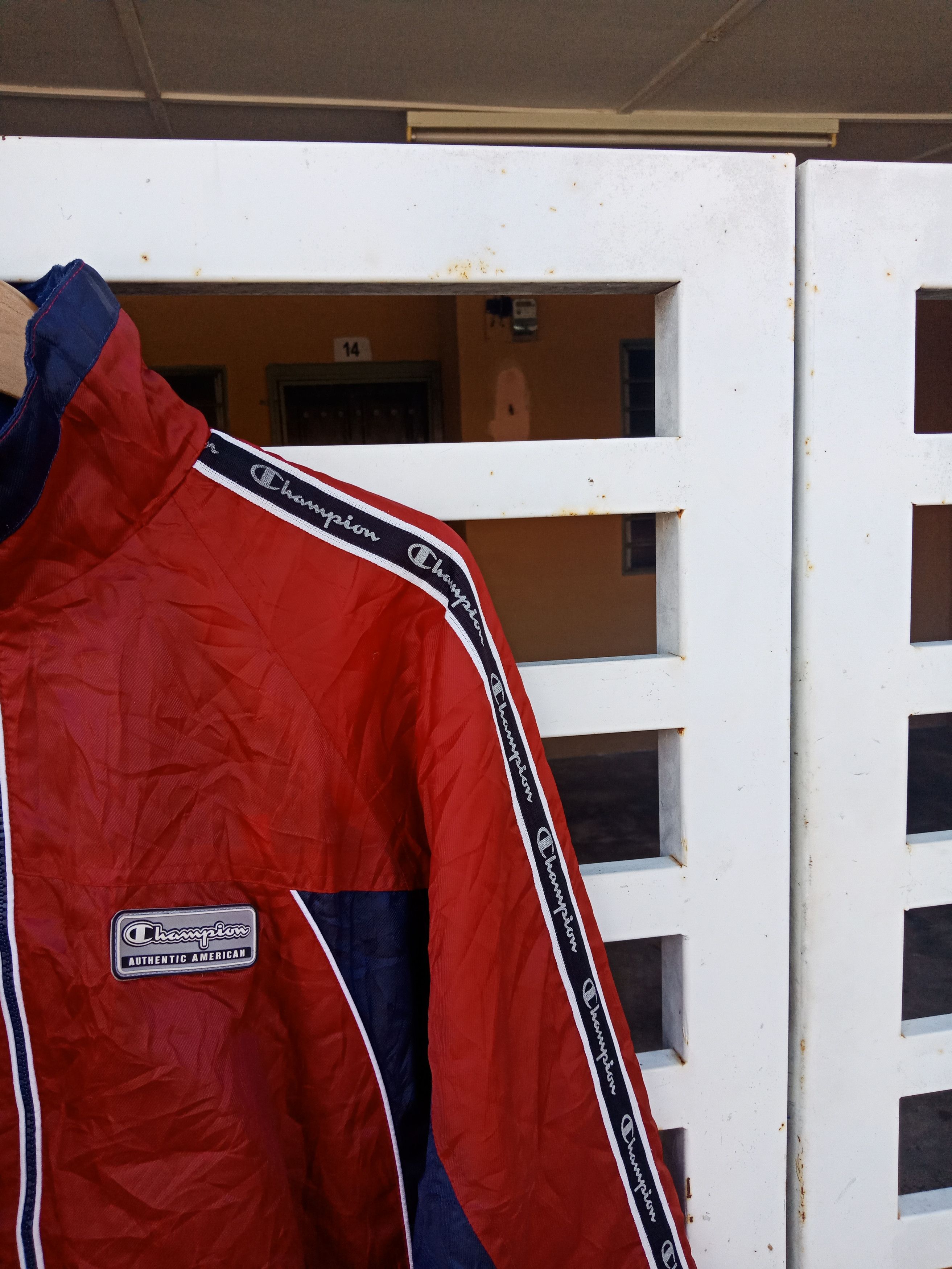 Champion Champion Side Tap Spell Out Big Logo Light Jacket Size US M / EU 48-50 / 2 - 7 Thumbnail