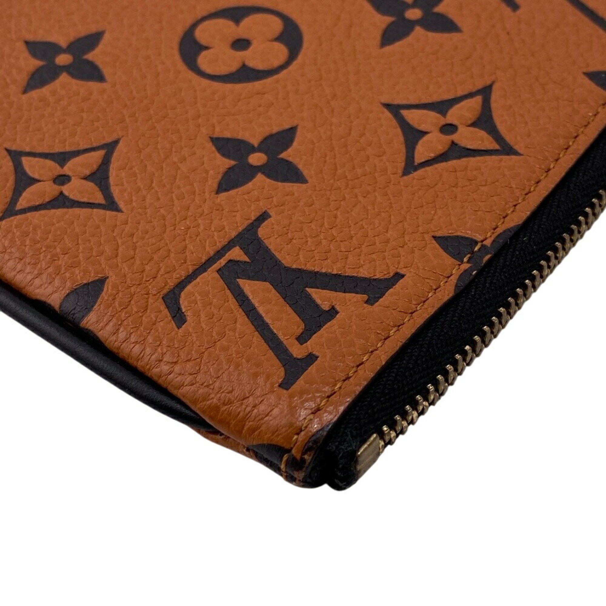 Louis Vuitton Trio clutch