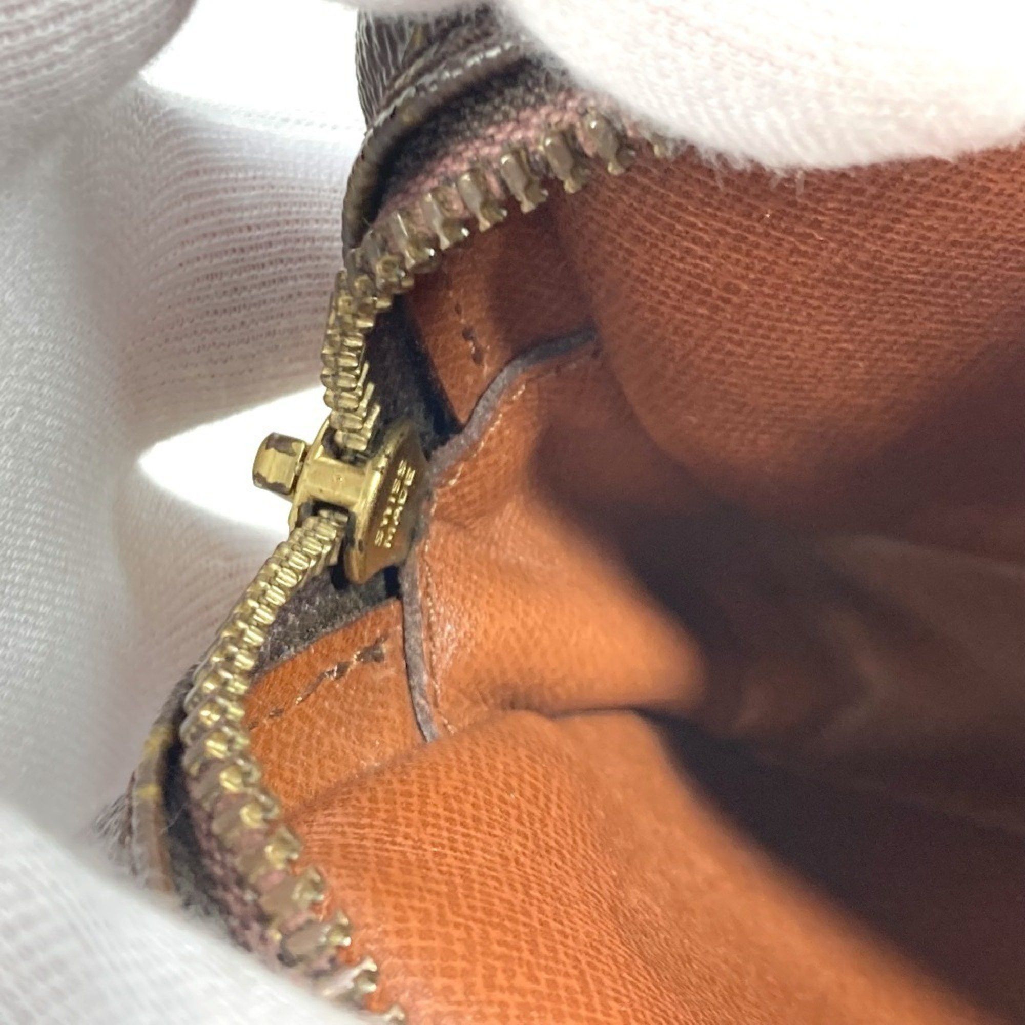 Louis Vuitton Louis Vuitton Marly Dragonne clutch Size ONE SIZE - 14 Thumbnail