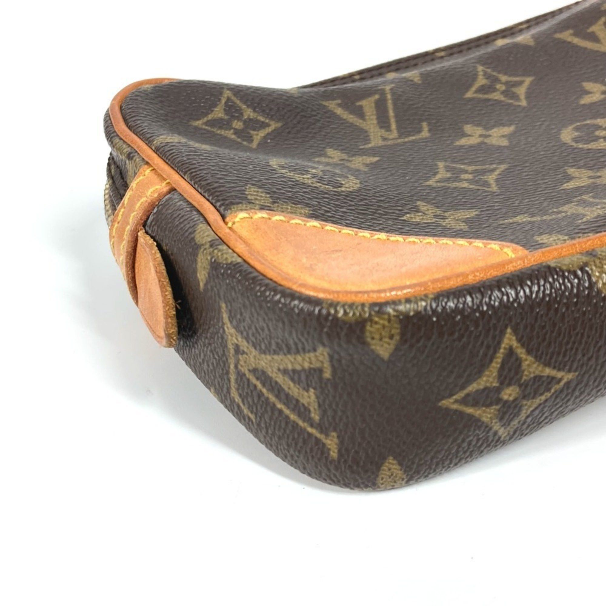 Louis Vuitton Louis Vuitton Marly Dragonne clutch Size ONE SIZE - 8 Thumbnail