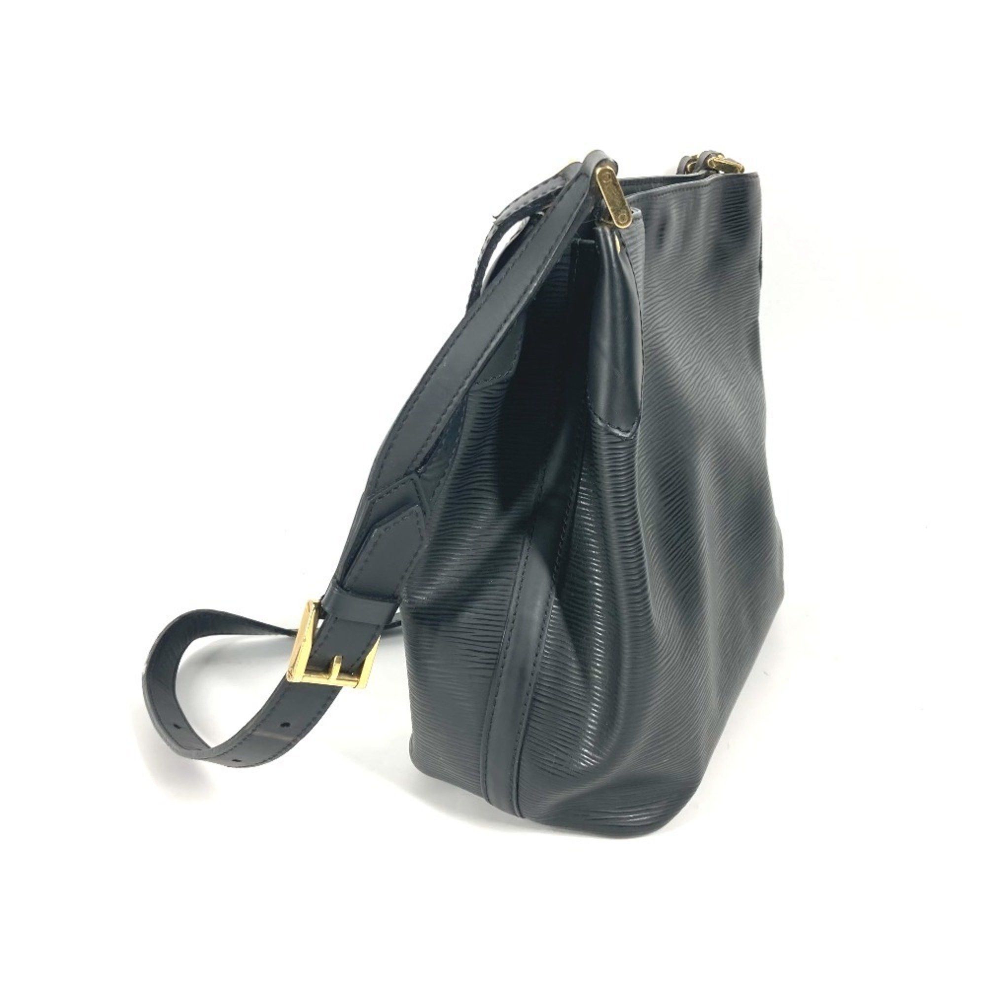 Louis Vuitton Louis Vuitton Mandala shoulder Size ONE SIZE - 3 Thumbnail