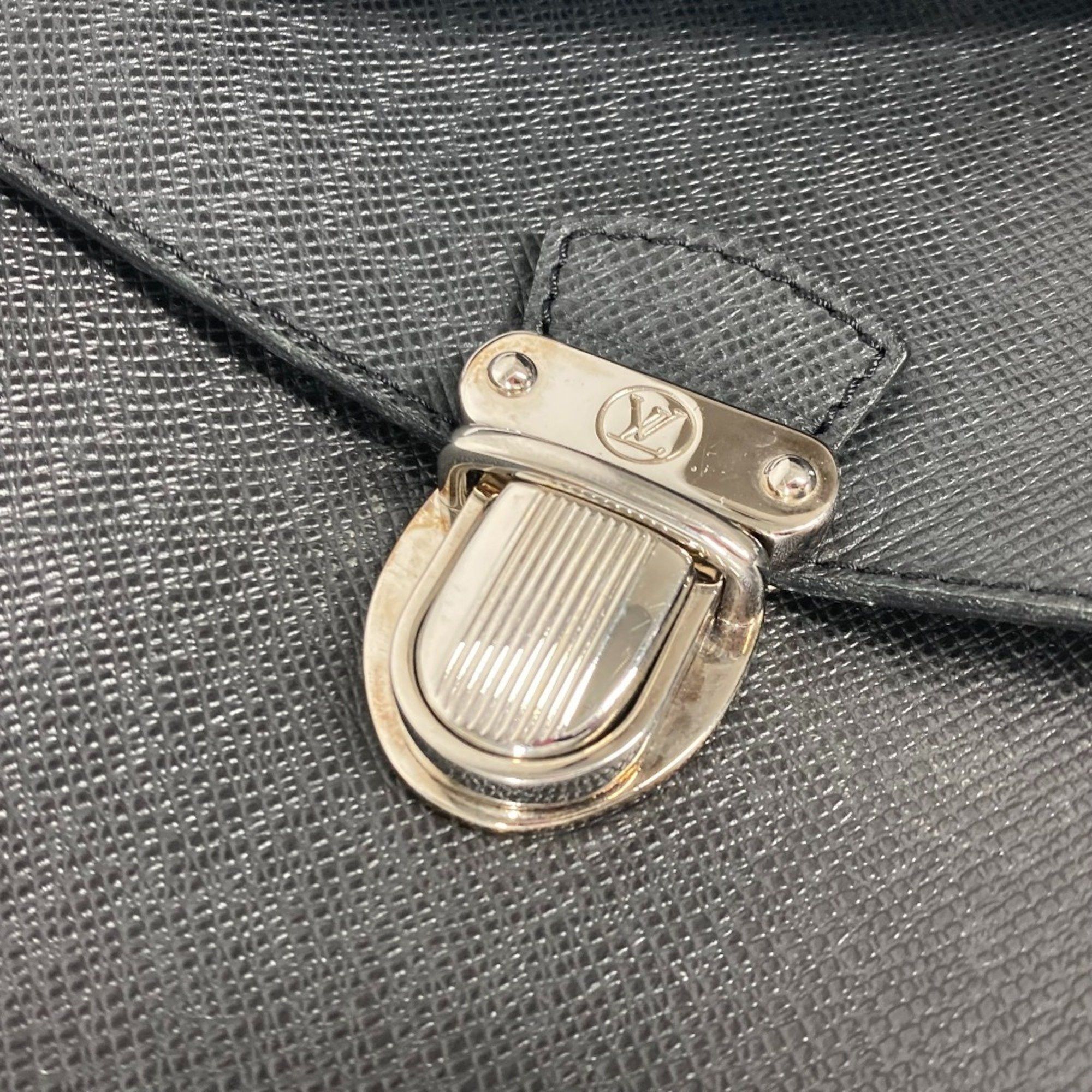 Louis Vuitton Louis Vuitton Luka shoulder Size ONE SIZE - 9 Thumbnail
