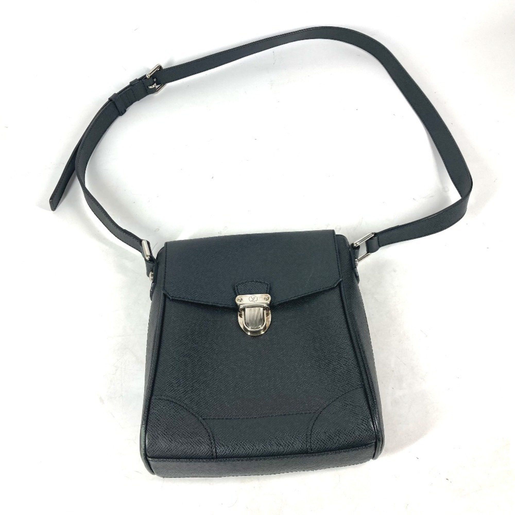 Louis Vuitton Louis Vuitton Luka shoulder Size ONE SIZE - 5 Thumbnail