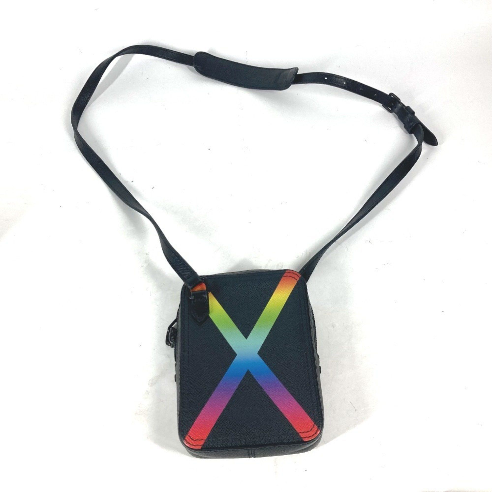Louis Vuitton Louis Vuitton Danube clutch Size ONE SIZE - 5 Thumbnail