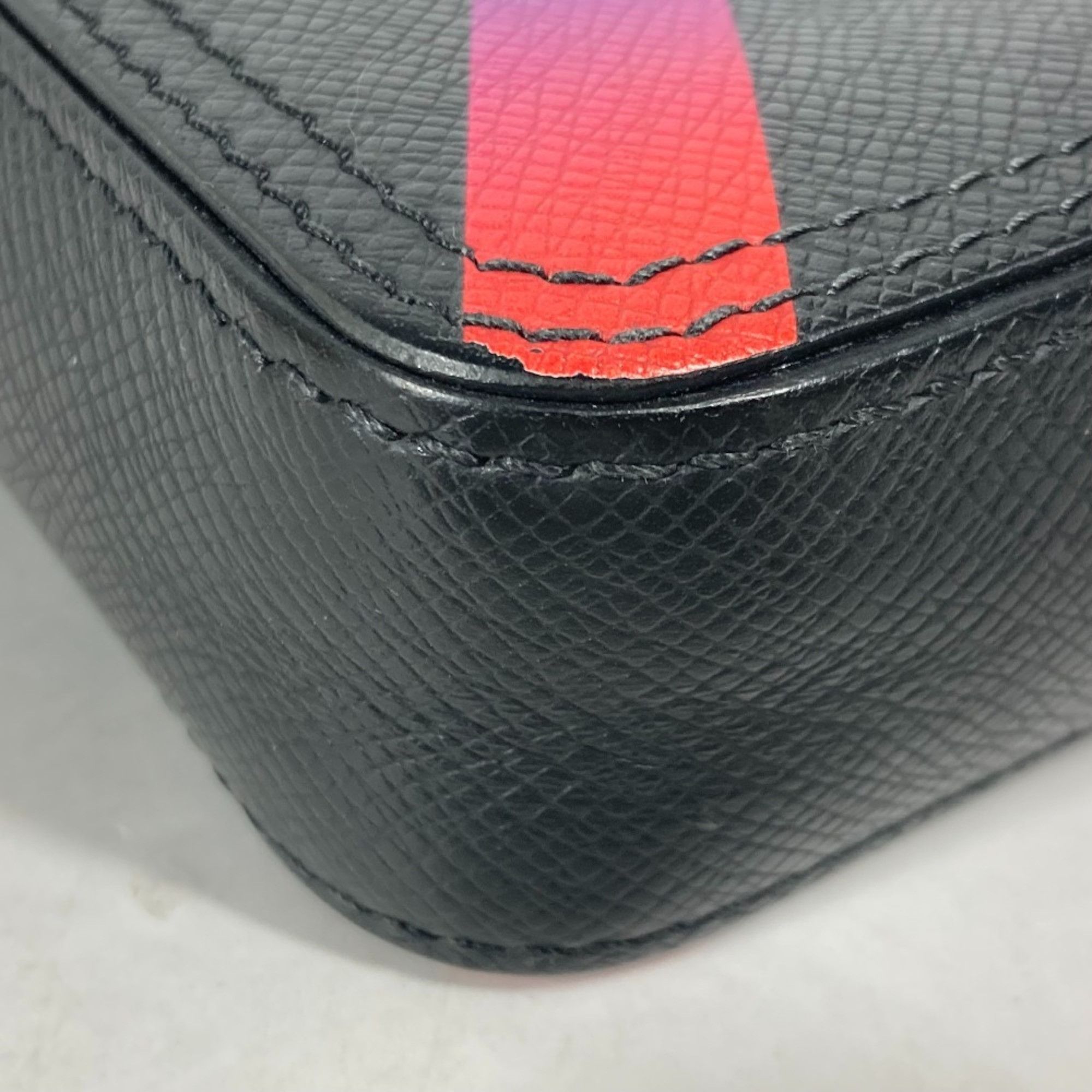 Louis Vuitton Louis Vuitton Danube clutch Size ONE SIZE - 9 Thumbnail