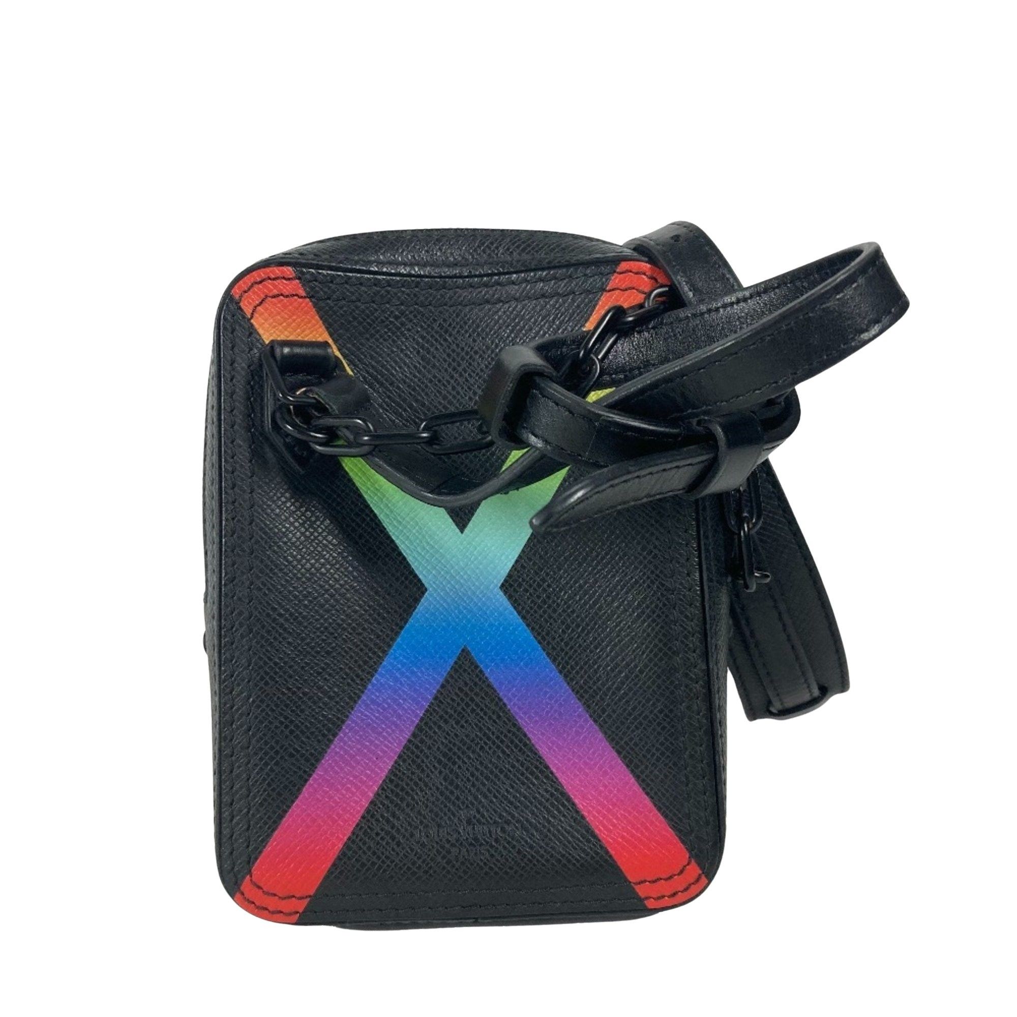 Louis Vuitton Louis Vuitton Danube clutch Size ONE SIZE - 2 Thumbnail