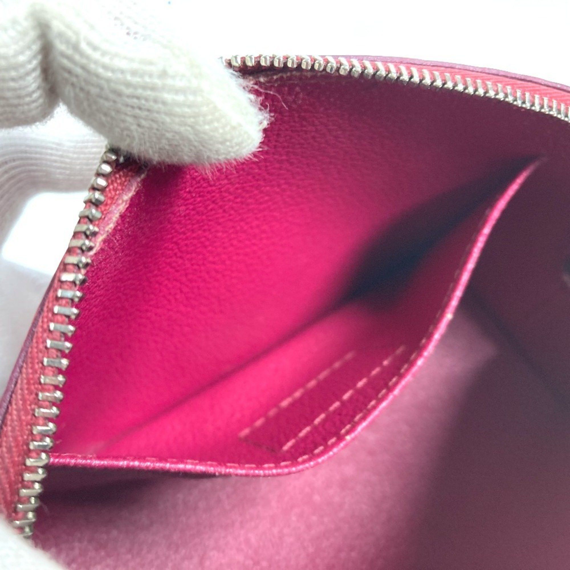 Louis Vuitton Louis Vuitton Cosmetic Pouch clutch Size ONE SIZE - 15 Thumbnail