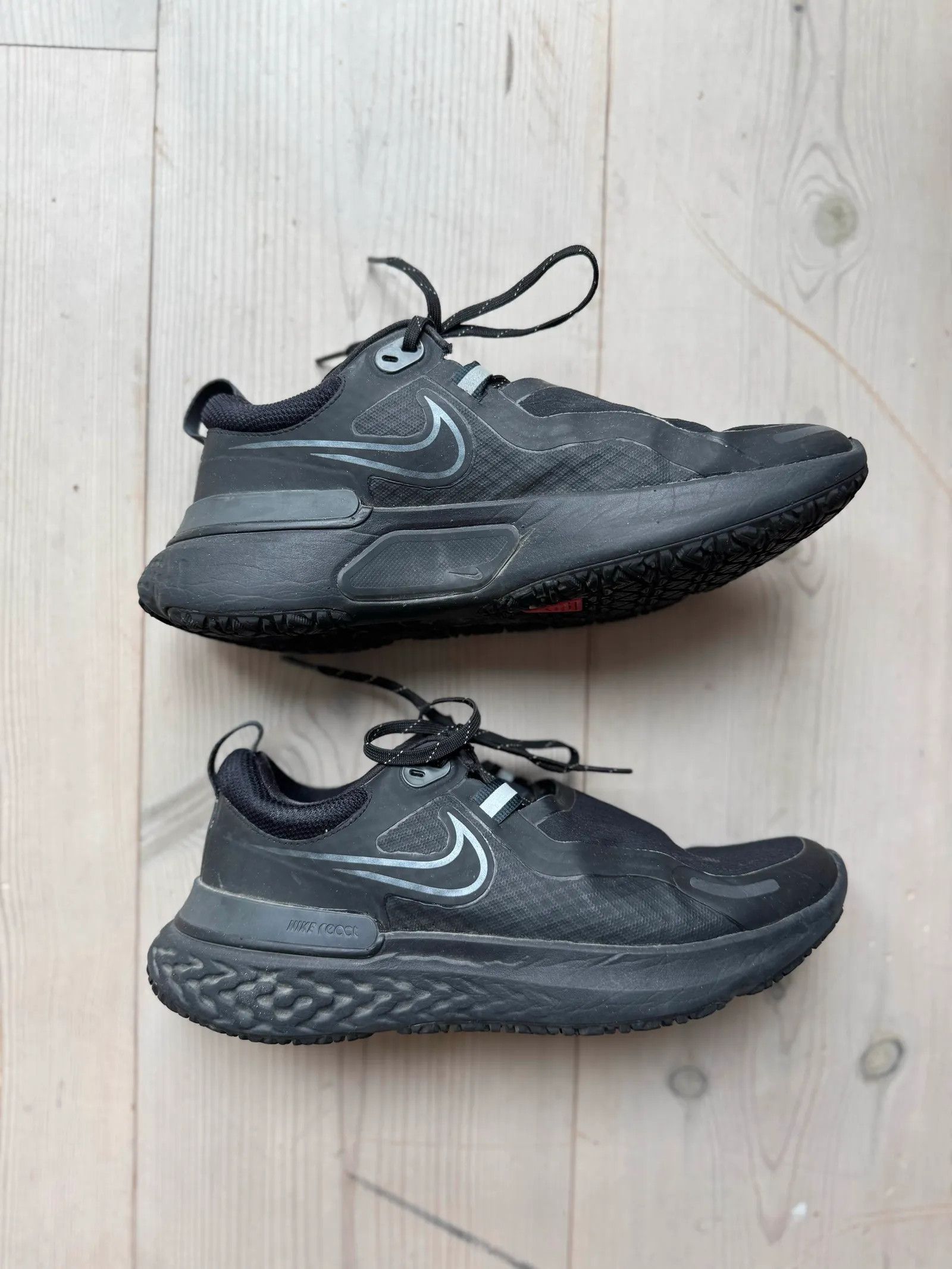 Nike Nike Sneakers Size US 10 / IT 40 - 2 Thumbnail
