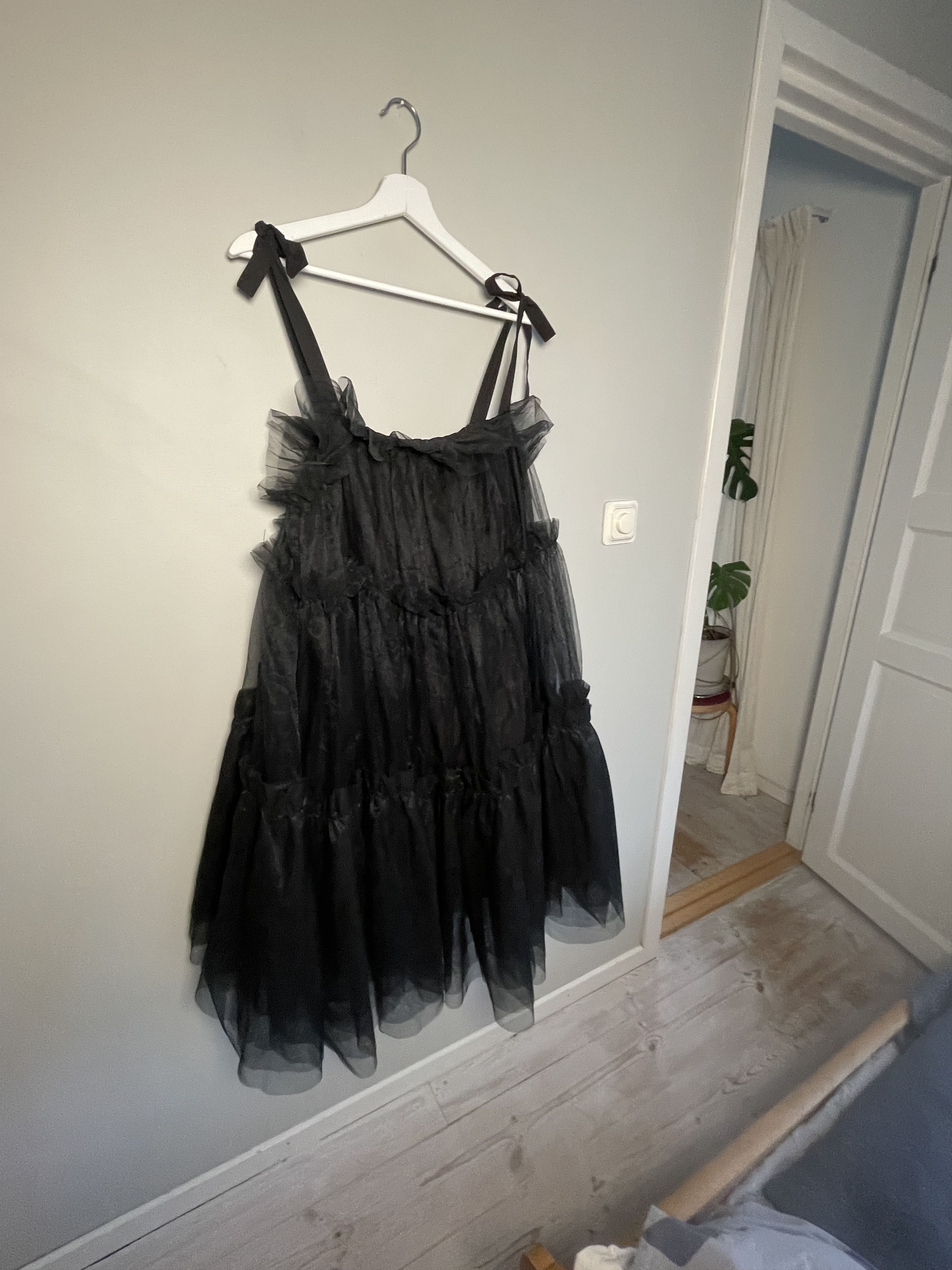 Vintage Vintage Black Tiered Camisole Dress Size L / US 10 / IT 46 - 4 Thumbnail