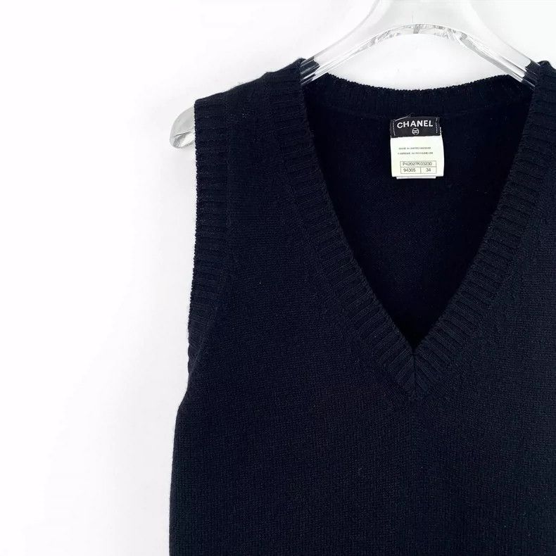 Chanel Chanel Black Sleeveless V-Neck Knitted Dress Size XXS / US 00 / IT 34 - 3 Thumbnail