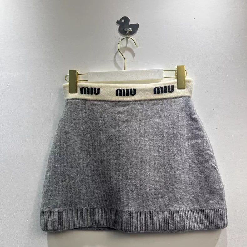 Miu Miu Miumiu New Lettered Knit Casual Shorts Size US 38 / EU 54 - 4 Thumbnail