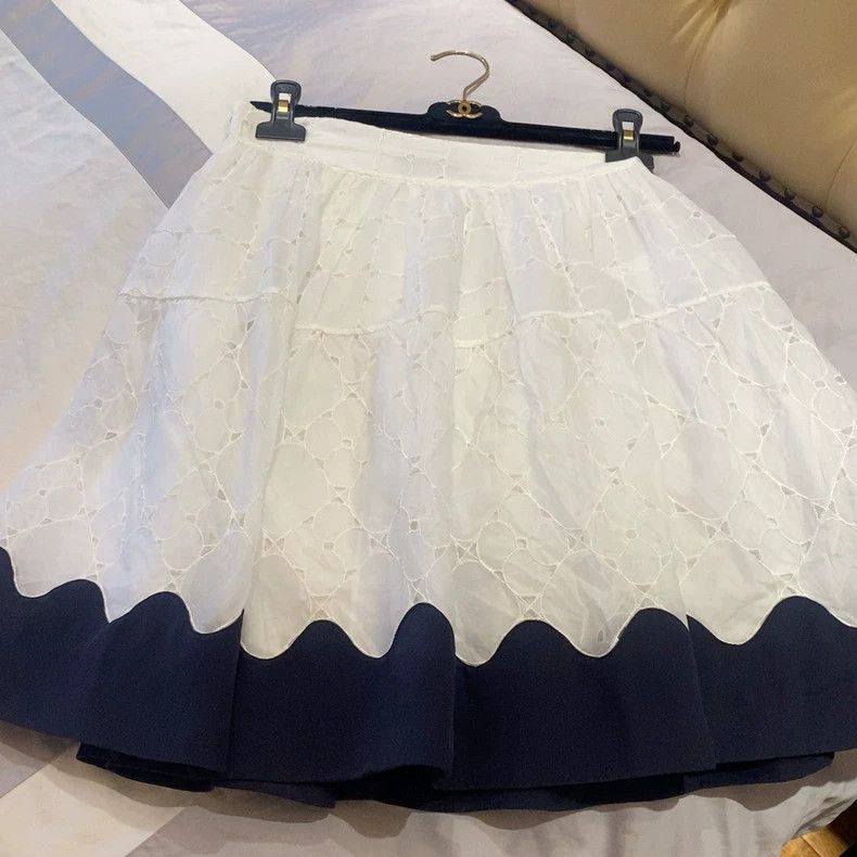 Valentino Valentino Embroidered Silk Outfit Never Worn Size US M / EU 48-50 / 2 - 5 Thumbnail