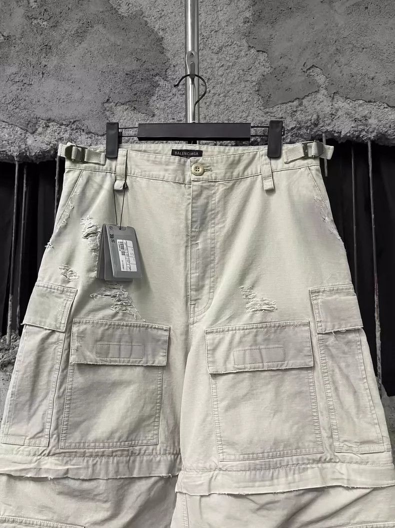 Balenciaga Balenciaga White Distressed Cargo Work Pants-yf Size US 44 / EU 60 - 3 Thumbnail