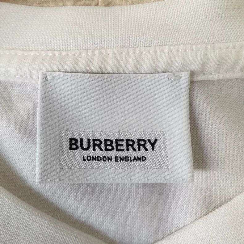 Yves Saint Laurent Burberry London England White T-Shirt-yf Size US M / EU 48-50 / 2 - 3 Thumbnail