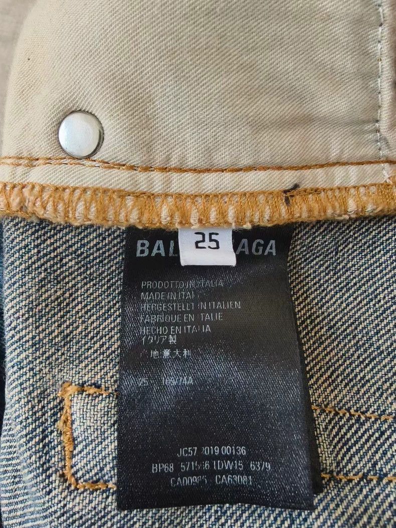 Balenciaga Balenciaga Two-Tone Wash Denim Jeans-yf Size US 26 / EU 42 - 4 Thumbnail
