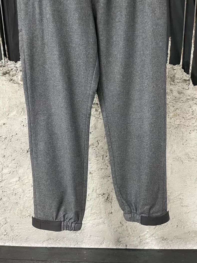 Prada Prada Gray Wool Sweatpants with Velcro-yf Size US 44 / EU 60 - 4 Thumbnail