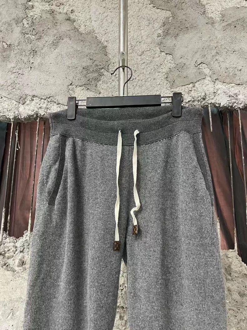 Louis Vuitton Louis Vuitton Gray Embroidered Logo Sweatpants-yf Size US 30 / EU 46 - 3 Thumbnail
